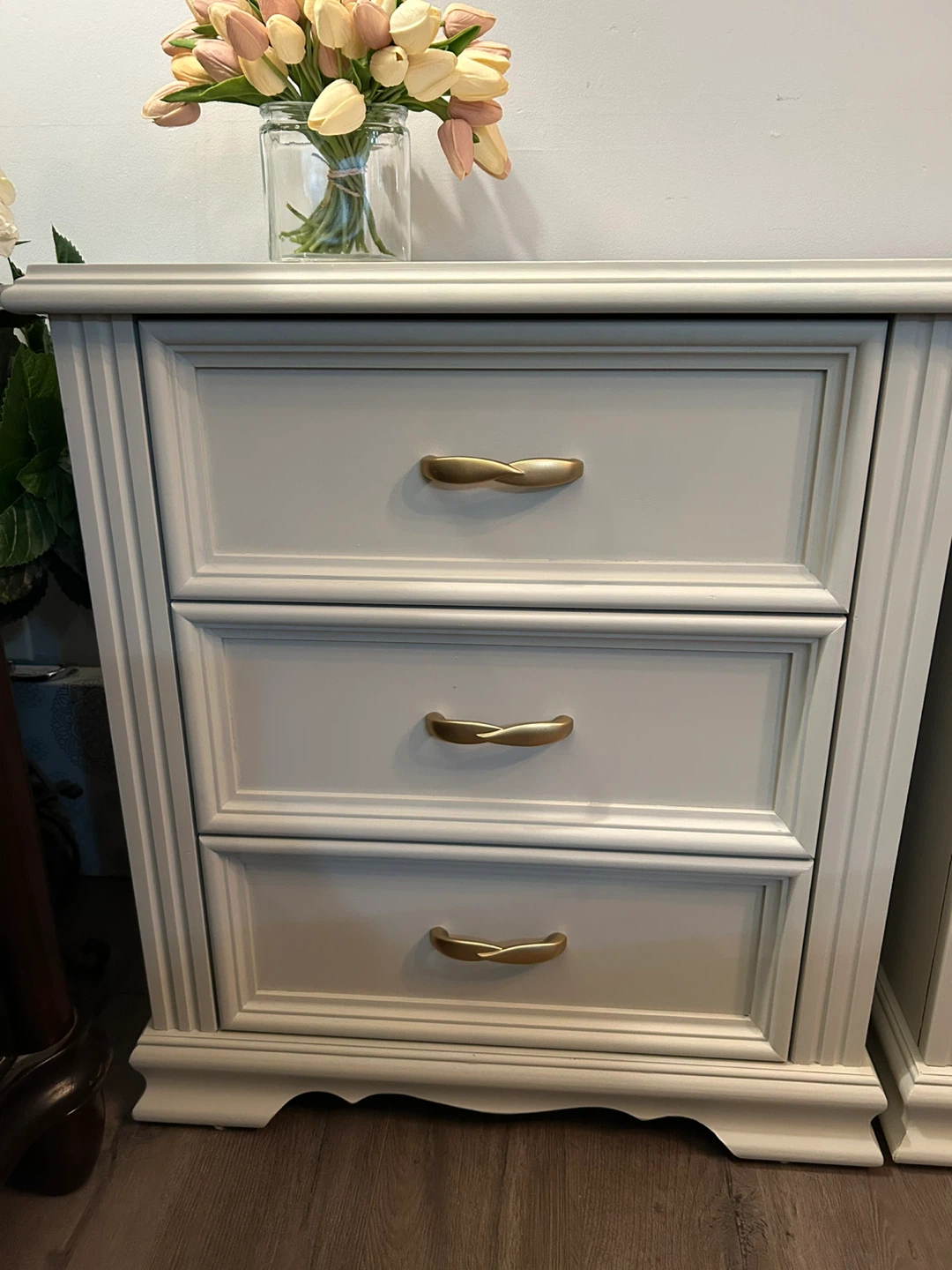 Light Beige 3-Drawer Nightstand with Gold Handles - photo 2