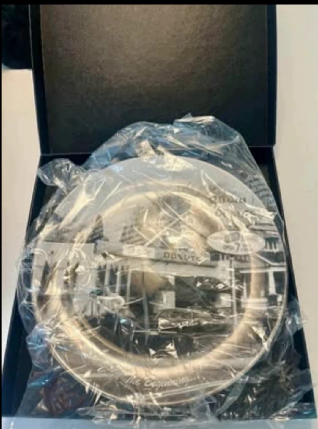 Royal Doulton Tim Hortons "In The Beginning" Collector Plate - photo 4