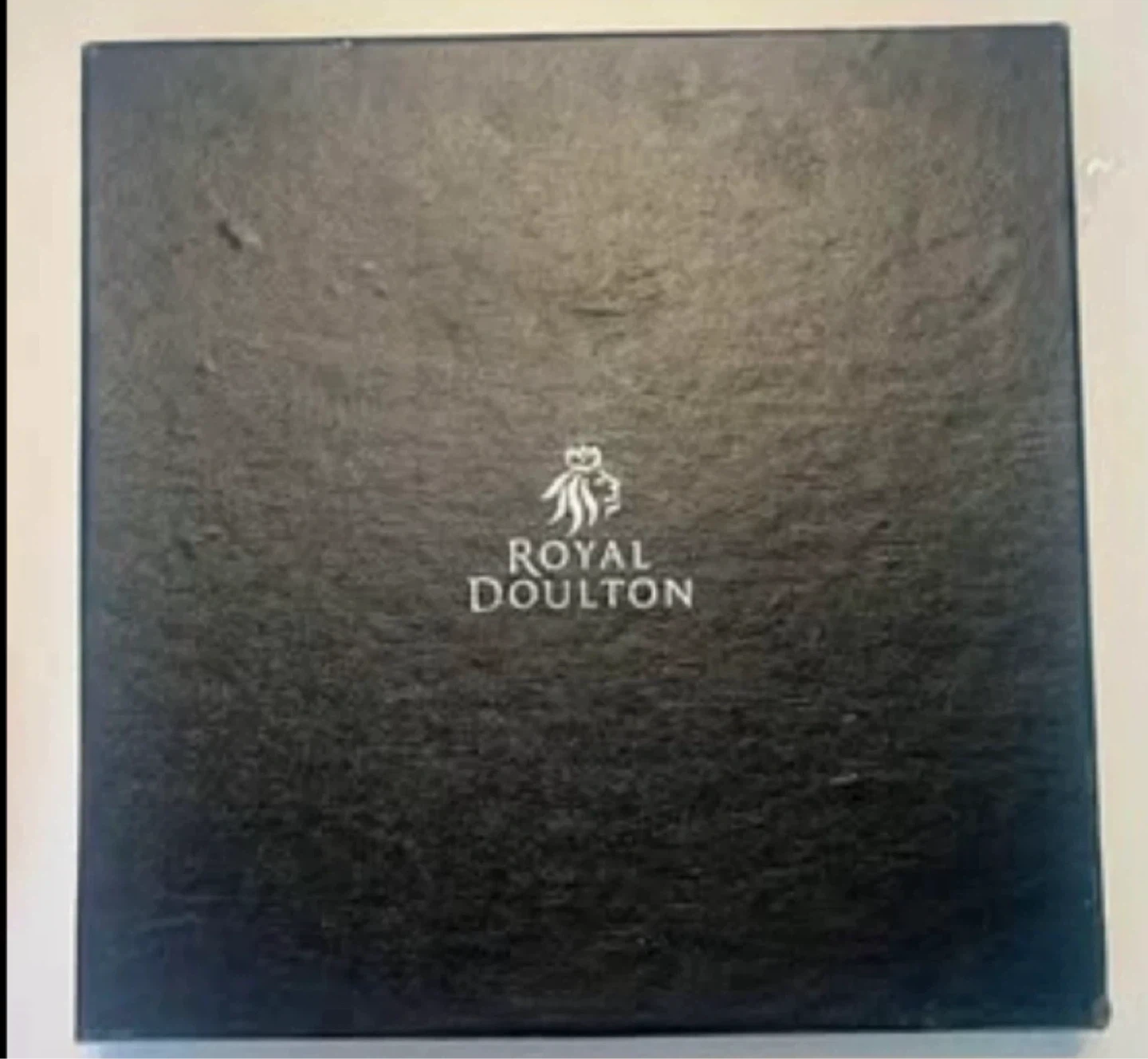 Royal Doulton Tim Hortons "In The Beginning" Collector Plate - photo 3