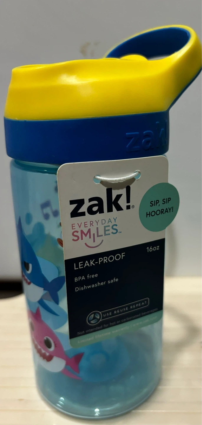 Zak! Everyday Smiles Baby Shark Sippy Cup 16oz