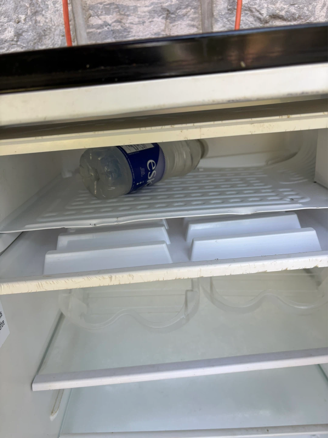 Hamilton Beach Mini Fridge - photo 4
