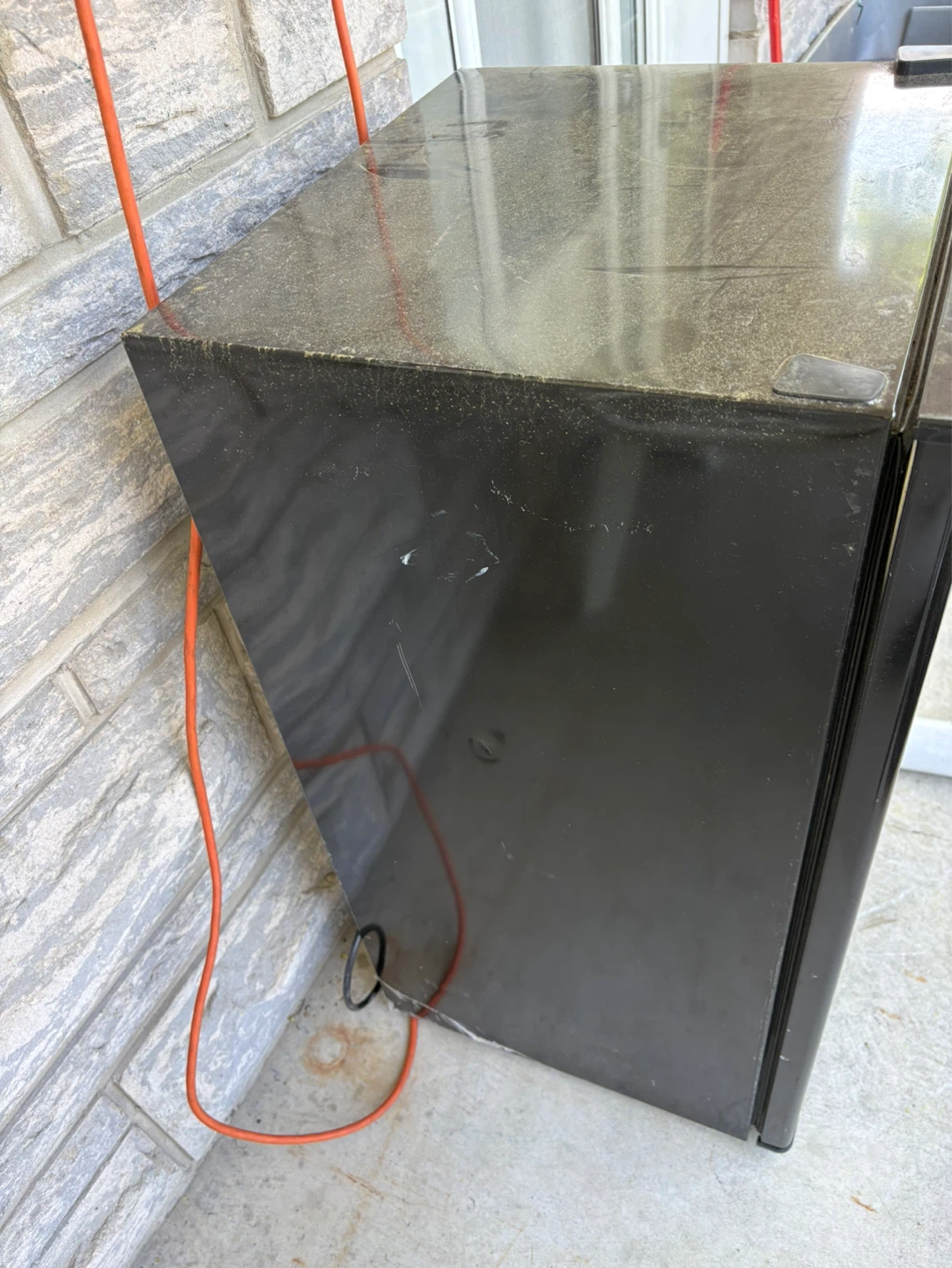 Hamilton Beach Mini Fridge - photo 5