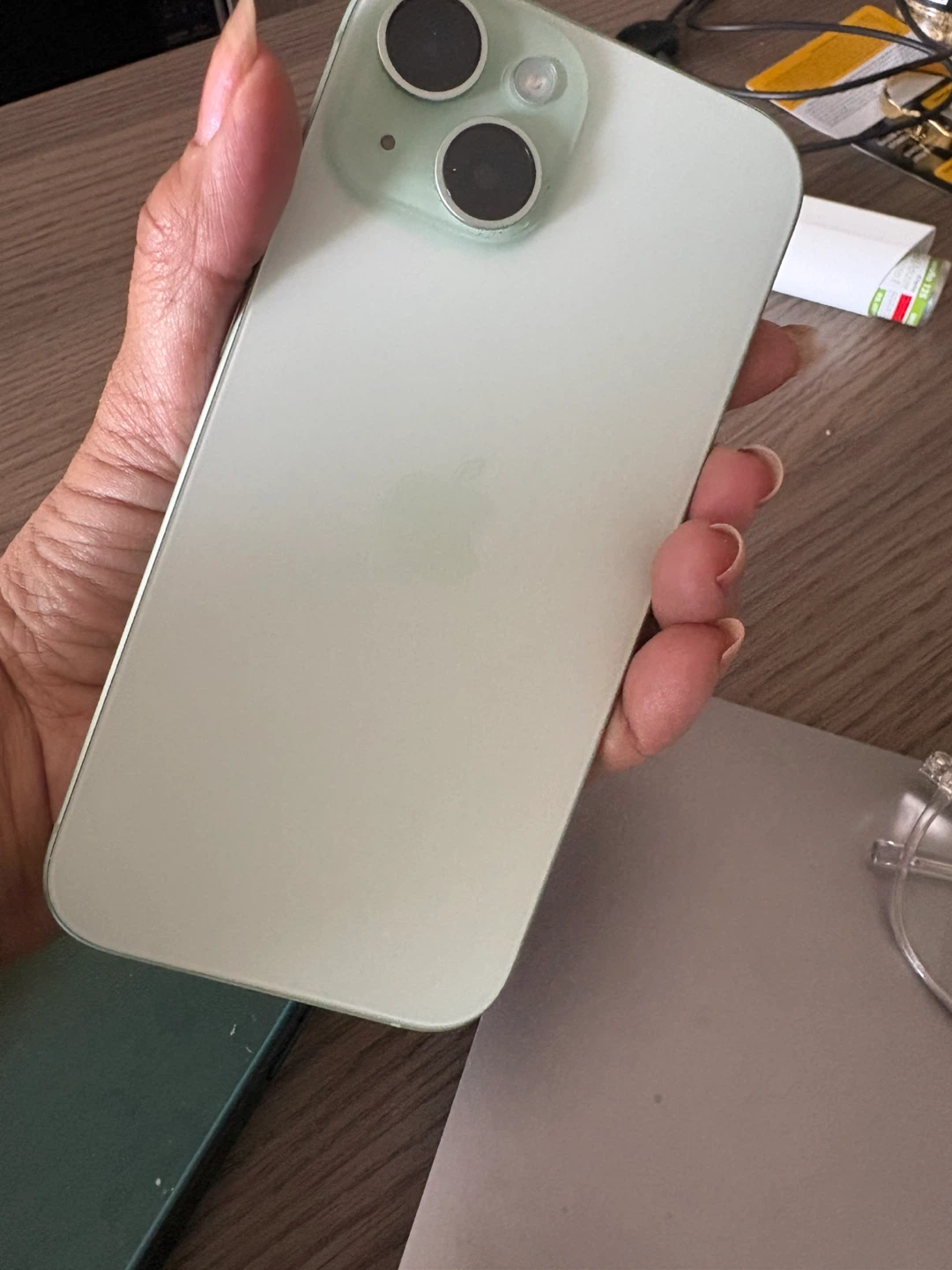 Apple iPhone 15- 128GB - Green