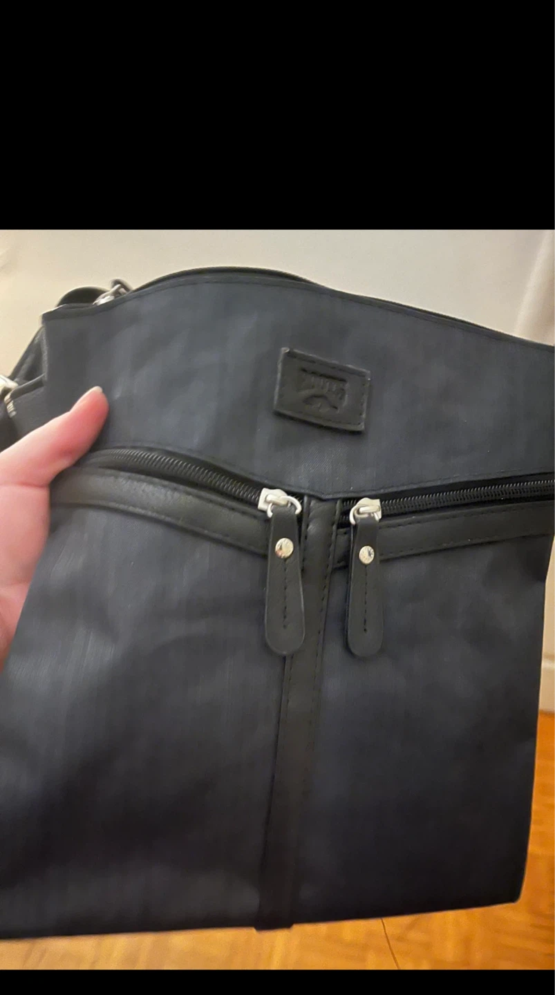 Roots crossbag