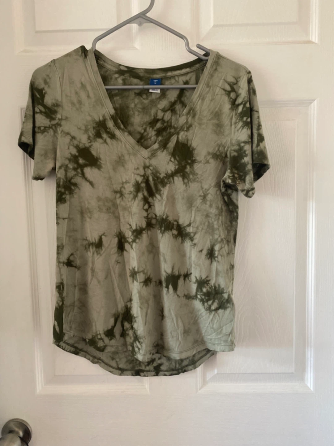 Old Navy Luxe Tie-Dye V-Neck T-Shirt - XS