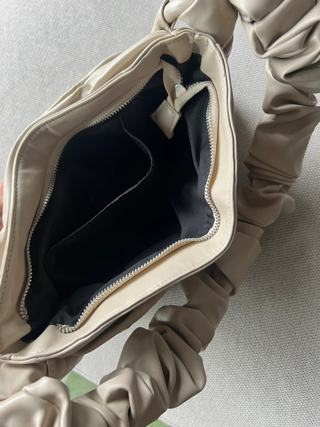 ASOS Cream Ruched Shoulder Bag - photo 2