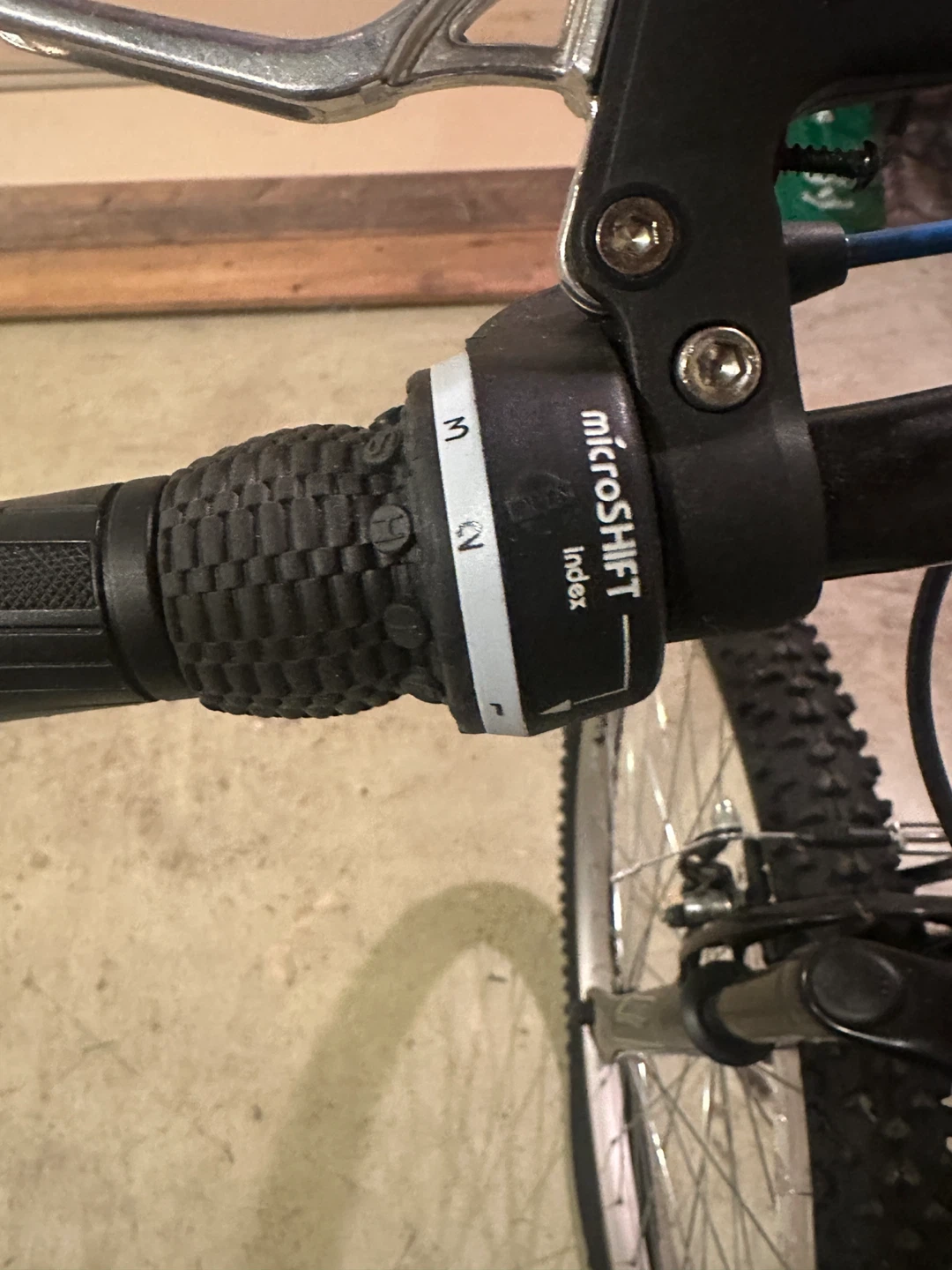 🚲 CCM Hardline 27.5” Mountain Bike – Great Condition - photo 3