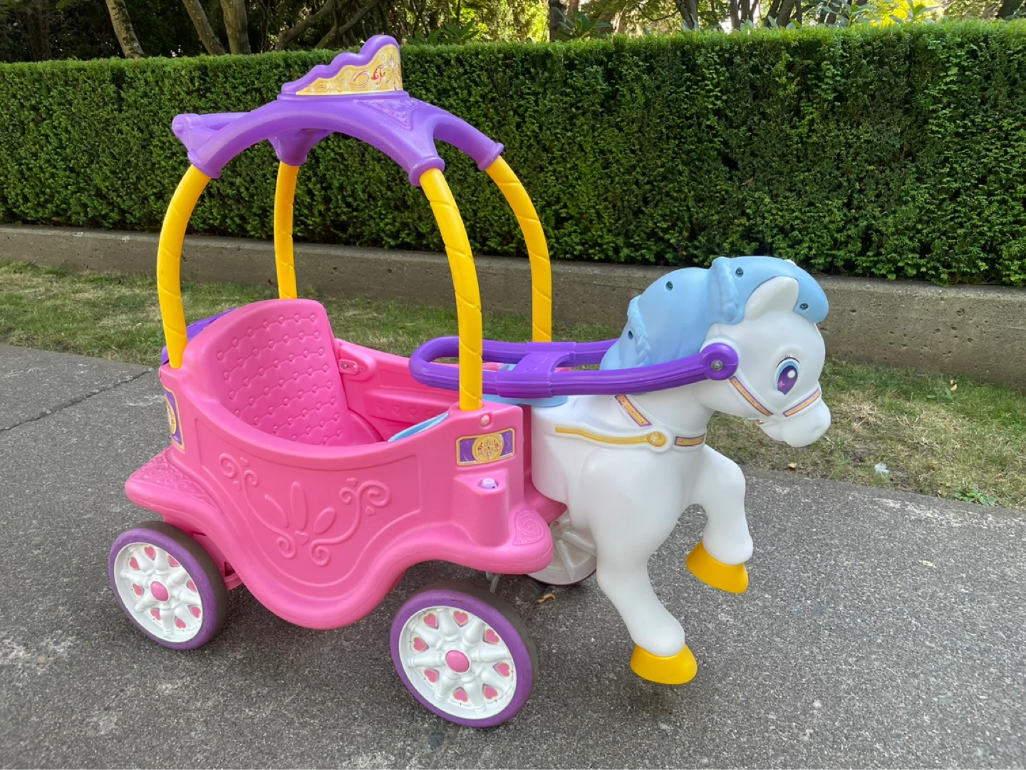 Little Tikes Horse and Carriage Ride-On Toy