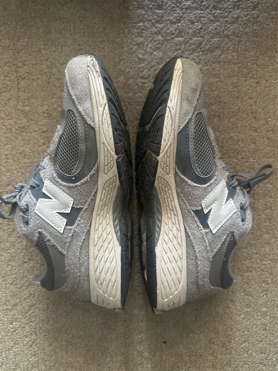 New Balance 2002R Grey Running Shoes - photo 3