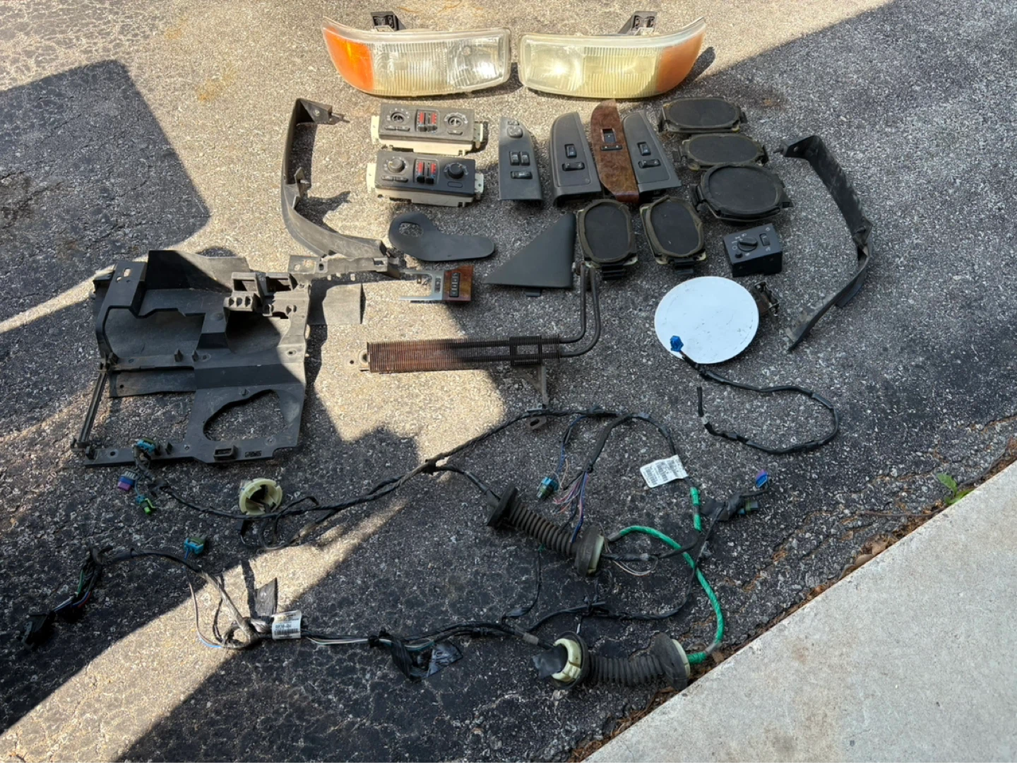 99-2006 GMC SIERRA/SILVERADO Parts - photo 2