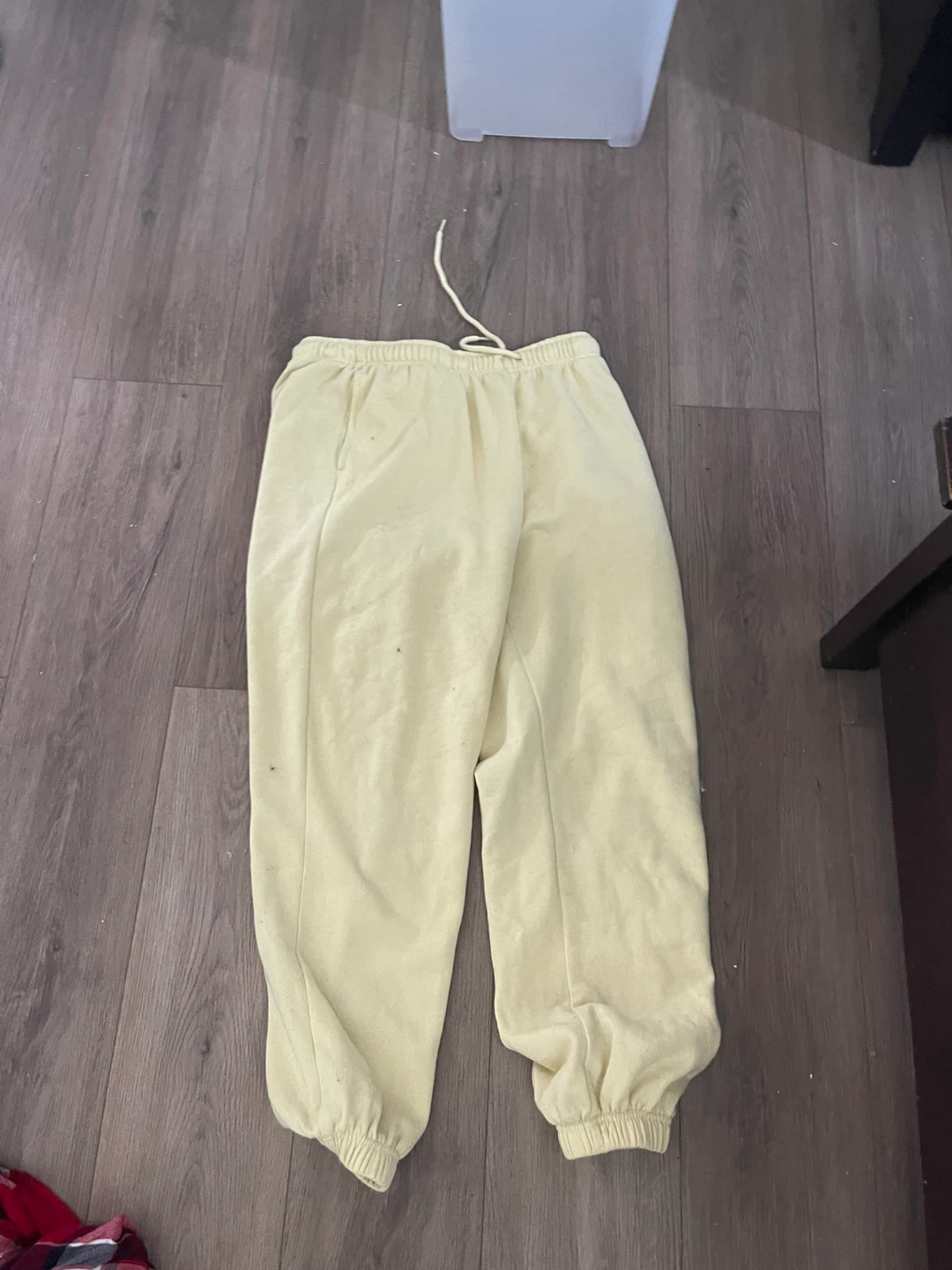 Refuge Athletics Yellow Sweatpants L/G