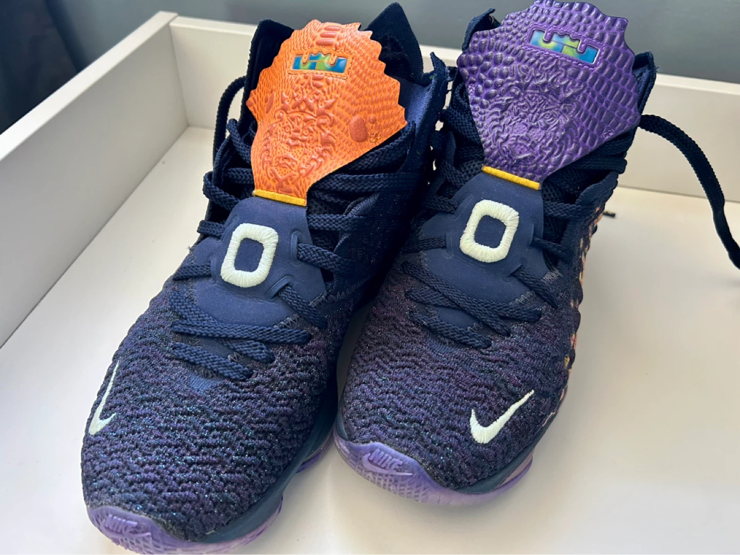 Nike LeBron 17 "Graffiti" - photo 2