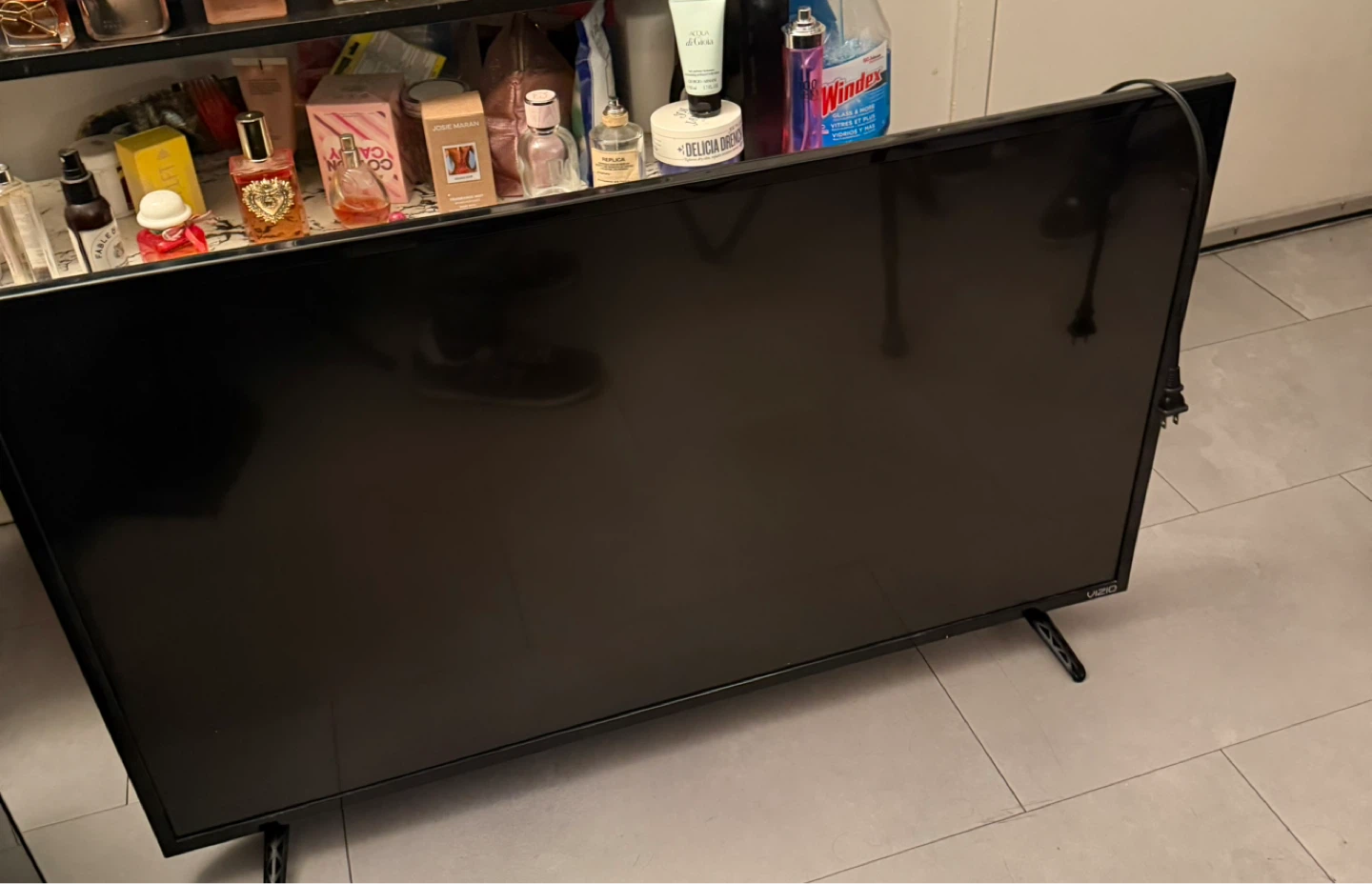 VIZIO E43u-D2 43-Inch 4K Smart TV