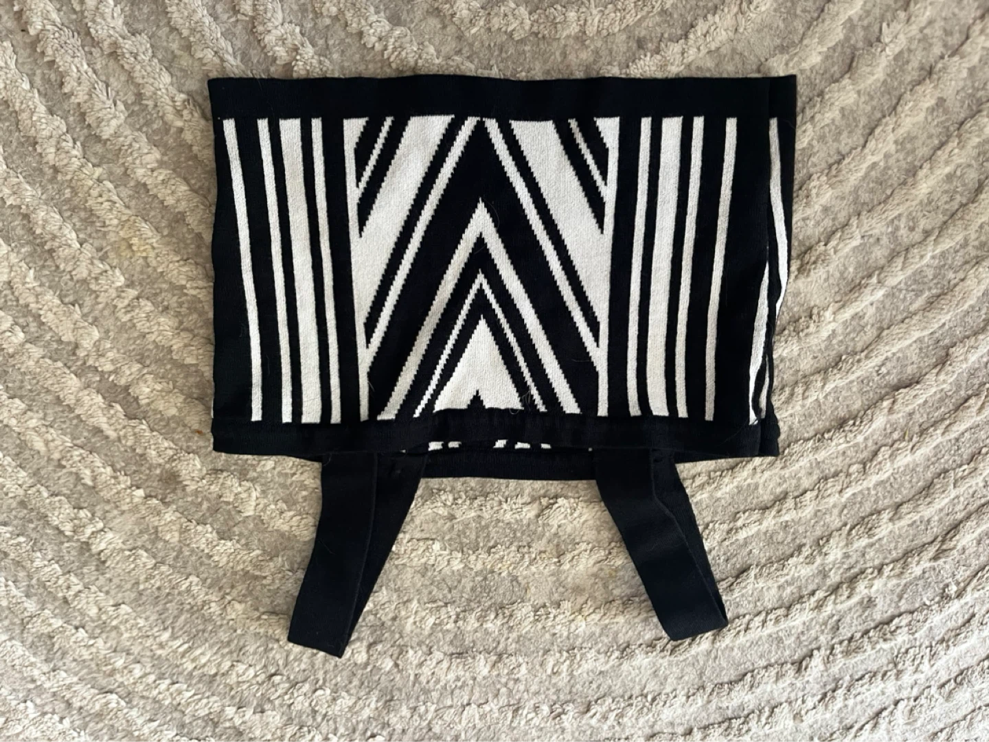 Black & White Knit Crop Top - photo 2
