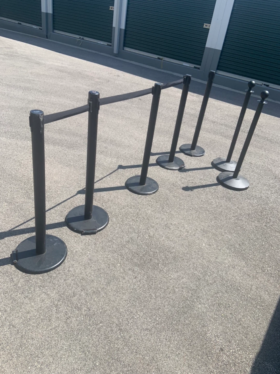Uline Retractable Belt Stanchion - Black
