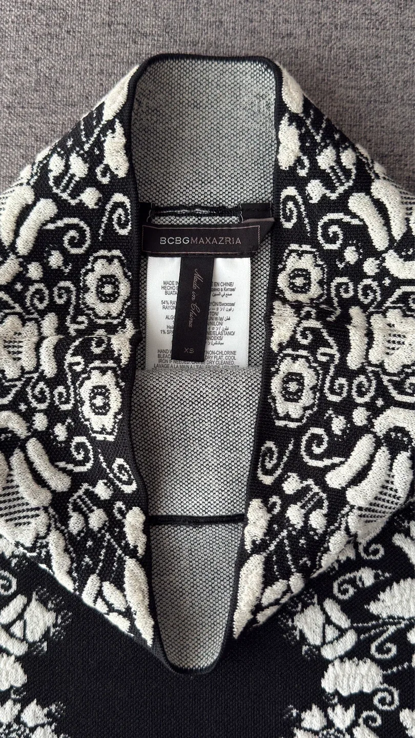 BCBGMAXAZRIA Black & White Floral Knit Pencil Skirt XS - photo 2