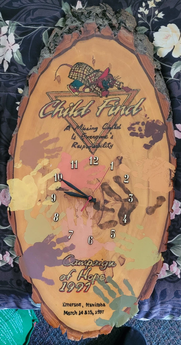Clocks, picture, jug and interlocking carpet - photo 2