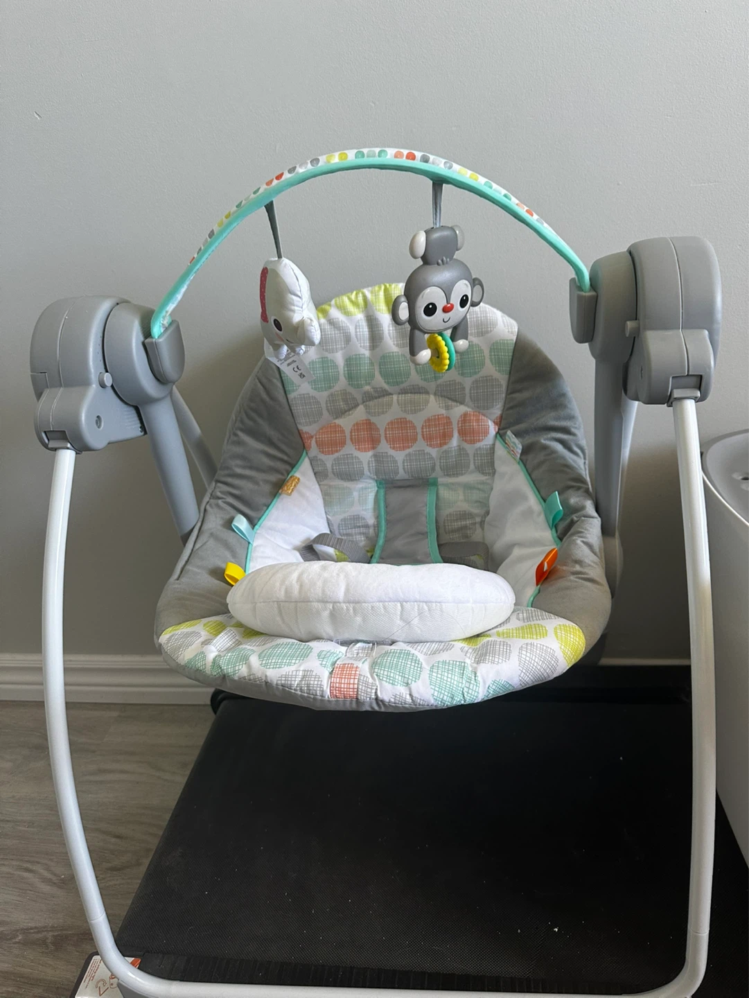 Brand new Bright Starts baby swing - Whimsical Wild