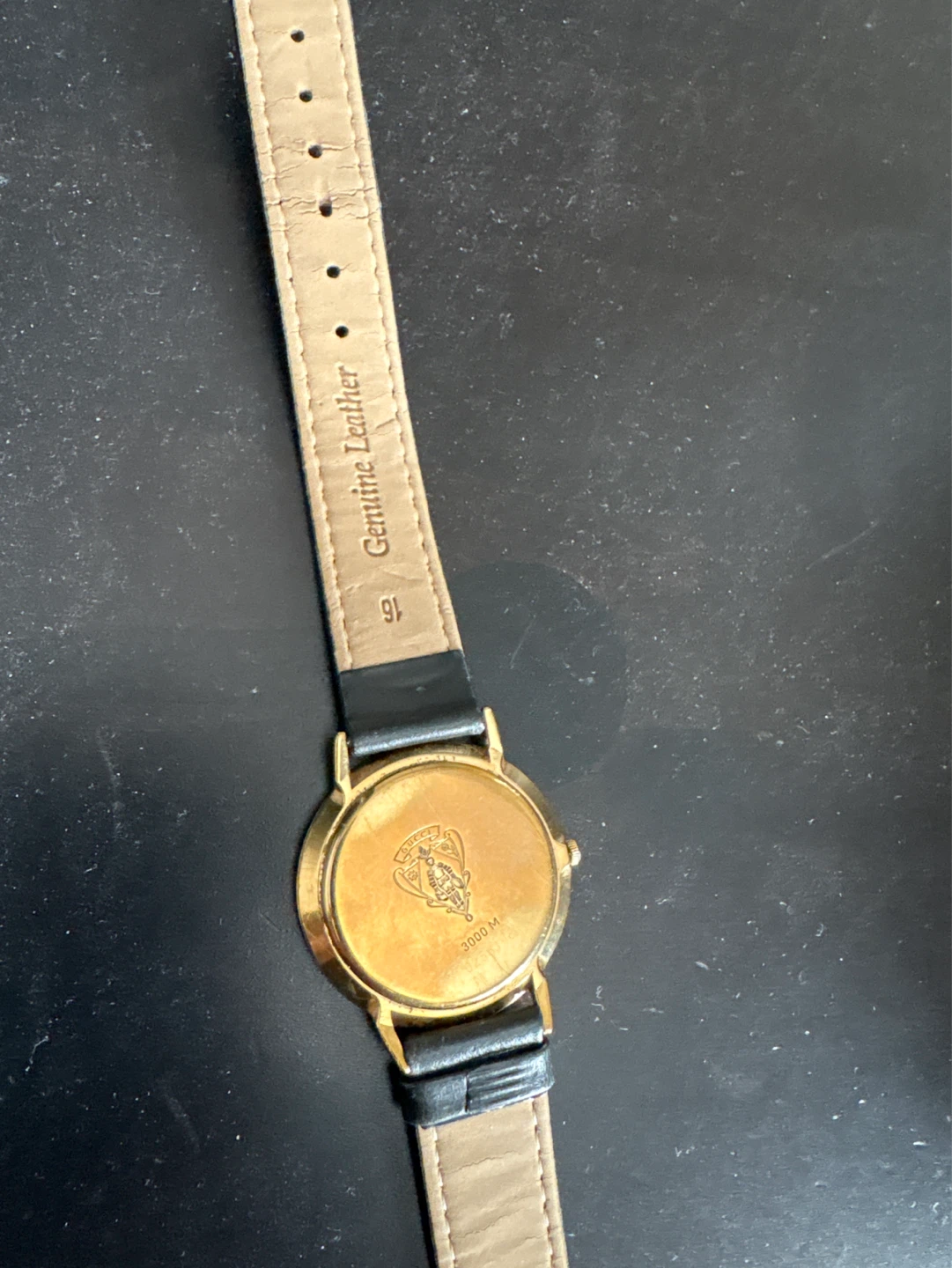 Gucci Watch - Black Leather Band - photo 2