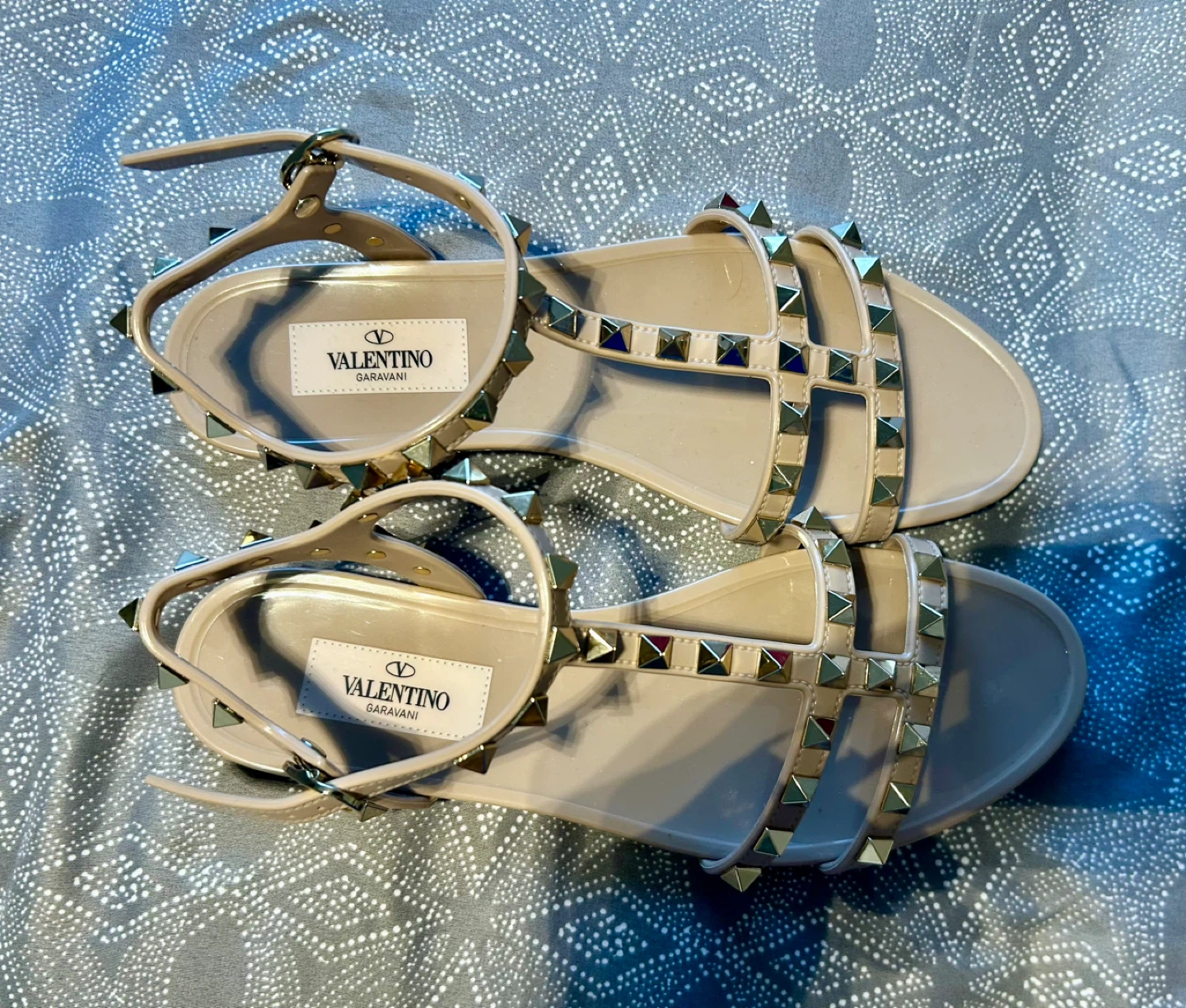 Valentino Garavani Rockstud Jelly Sandals - photo 2