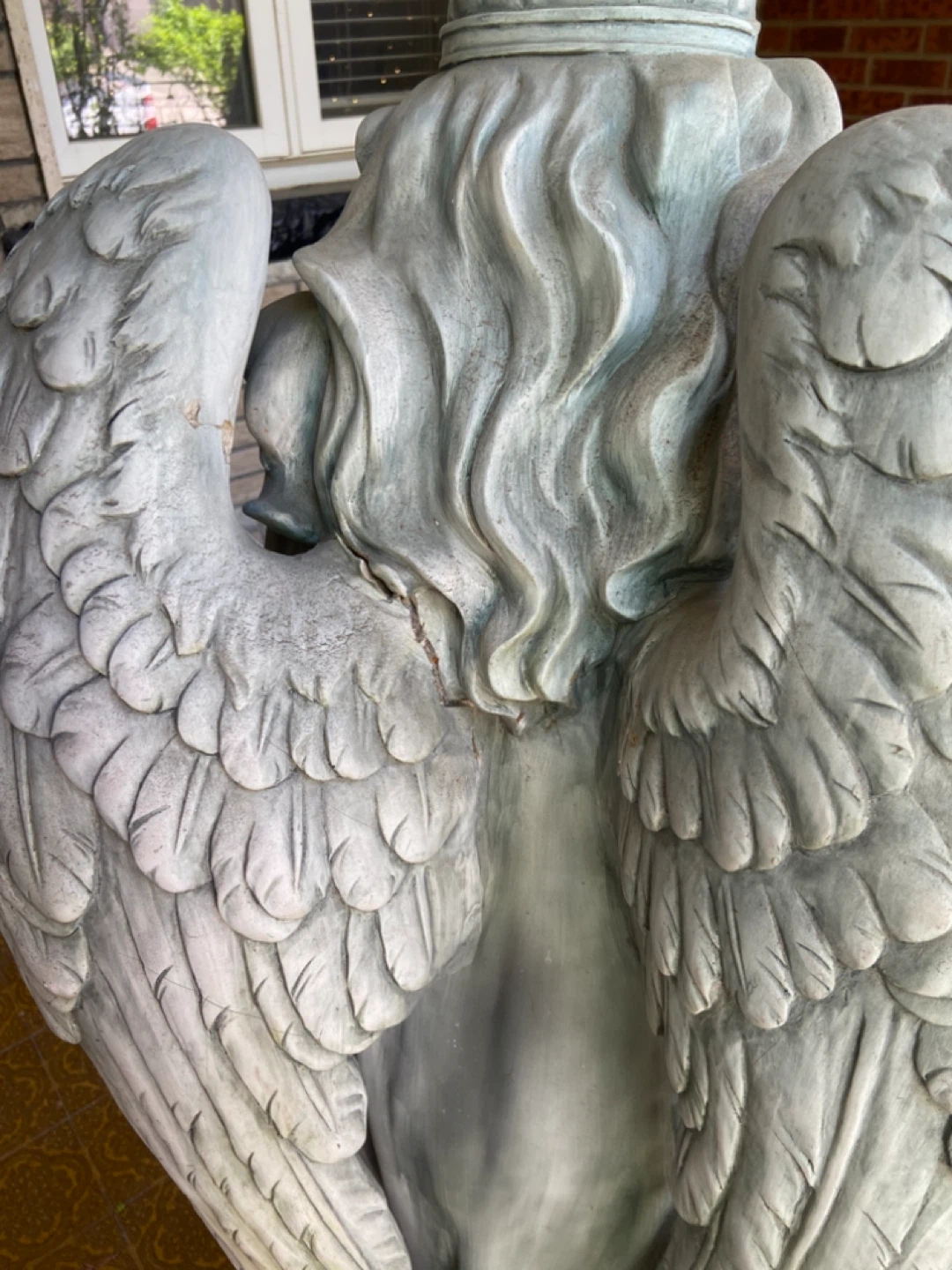 Angel Garden Statue with bird feeder feature - photo 4