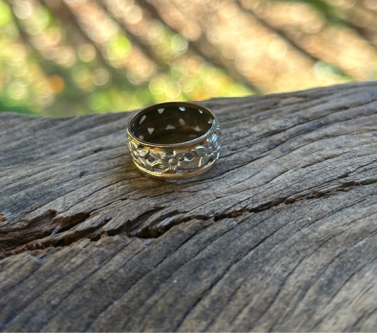 VINTAGE TWO TONE WEDDING BAND FLORAL RING GOLD RING - photo 3