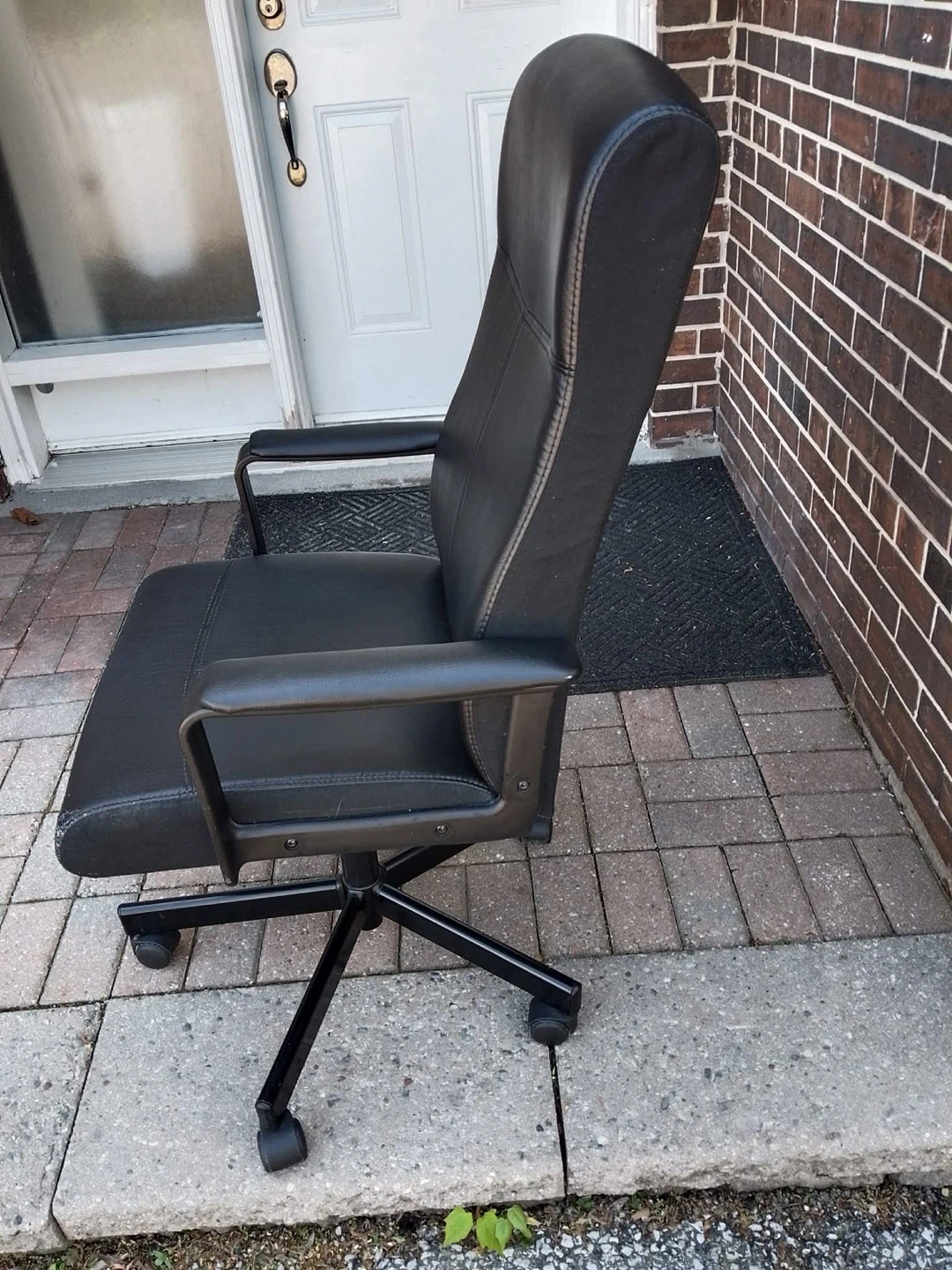 Black Faux Leather Office Chair - photo 3