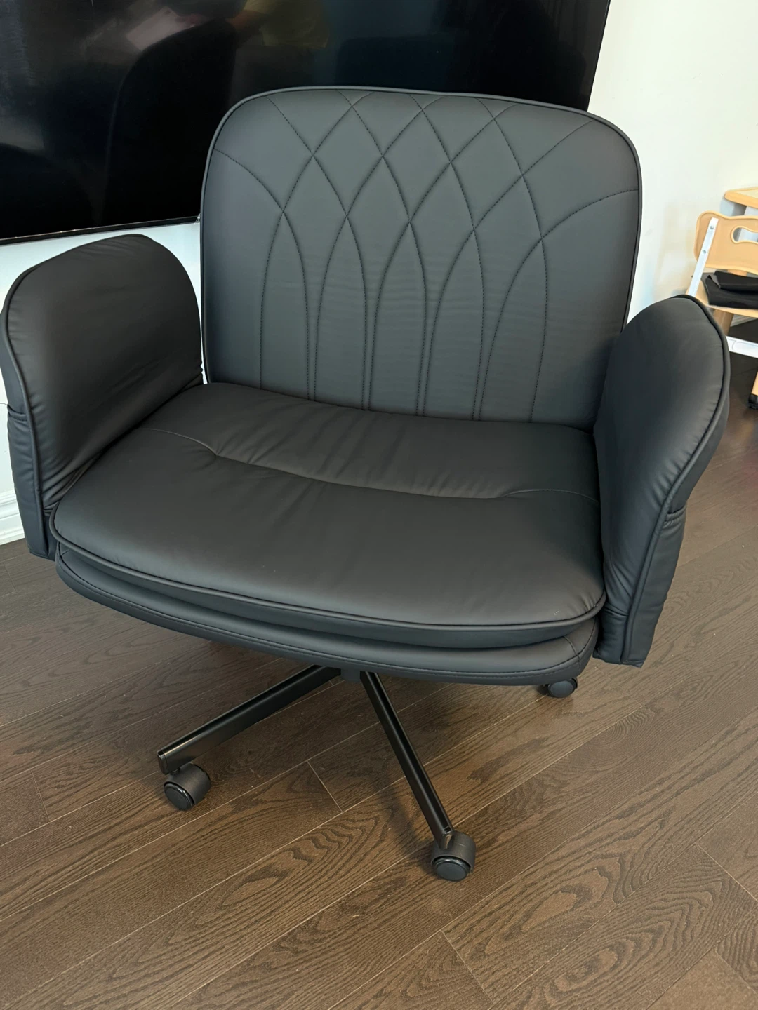 Black Office Chair - Faux Leather - photo 3