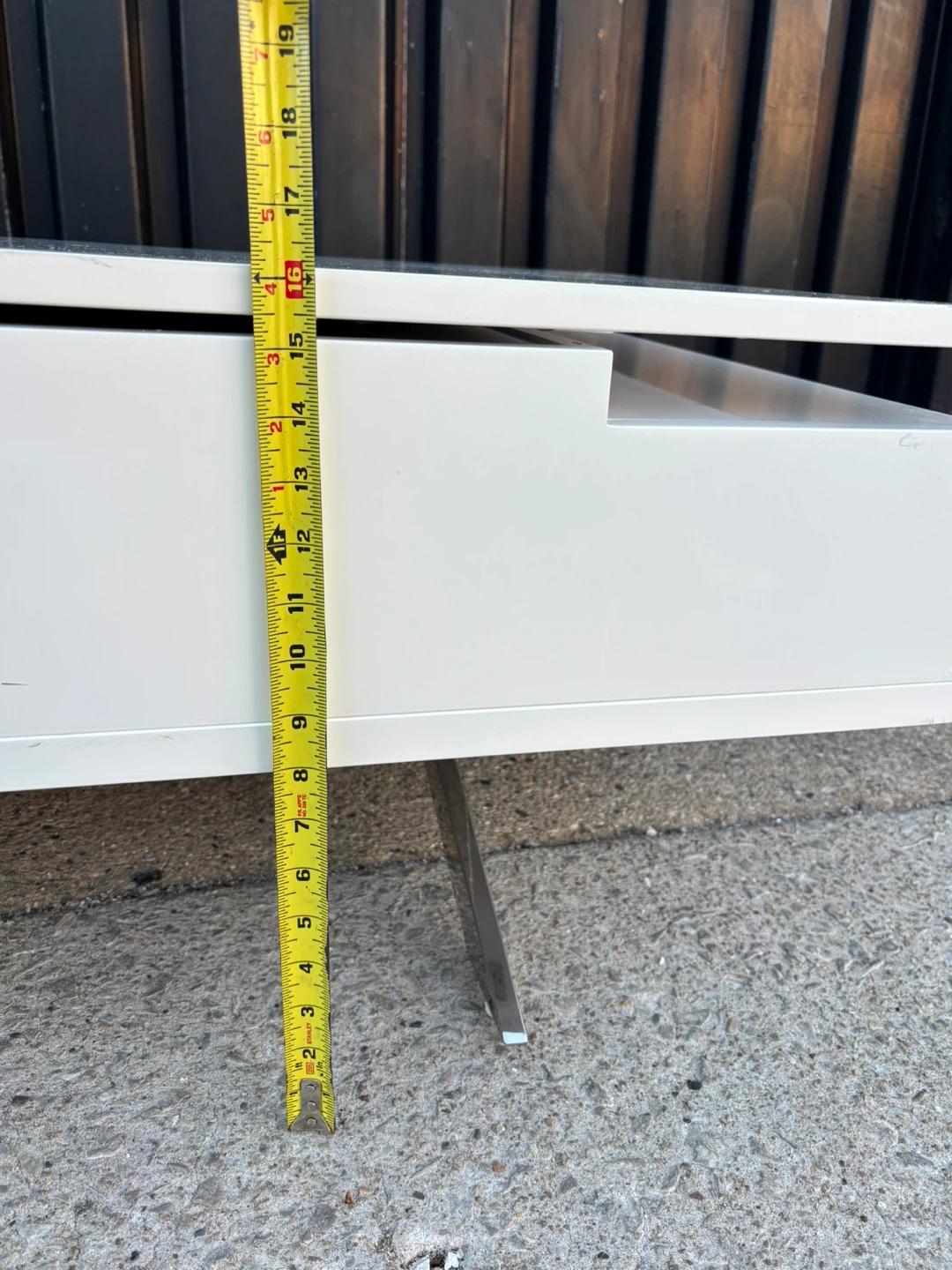 White modern Lift Top Coffee Table