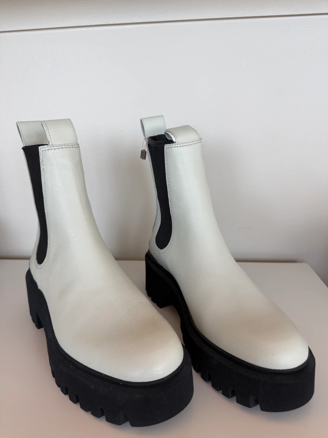Maje Women White Leather Chelsea Boots Size 38 - photo 2