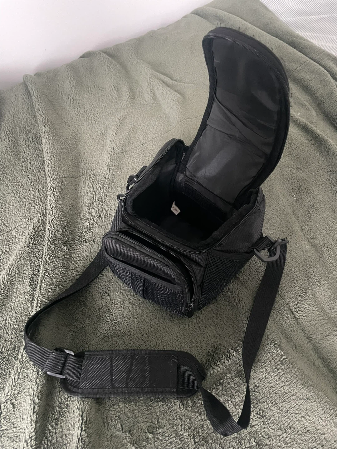 Black Camera Bag with Shoulder Strap - photo 3