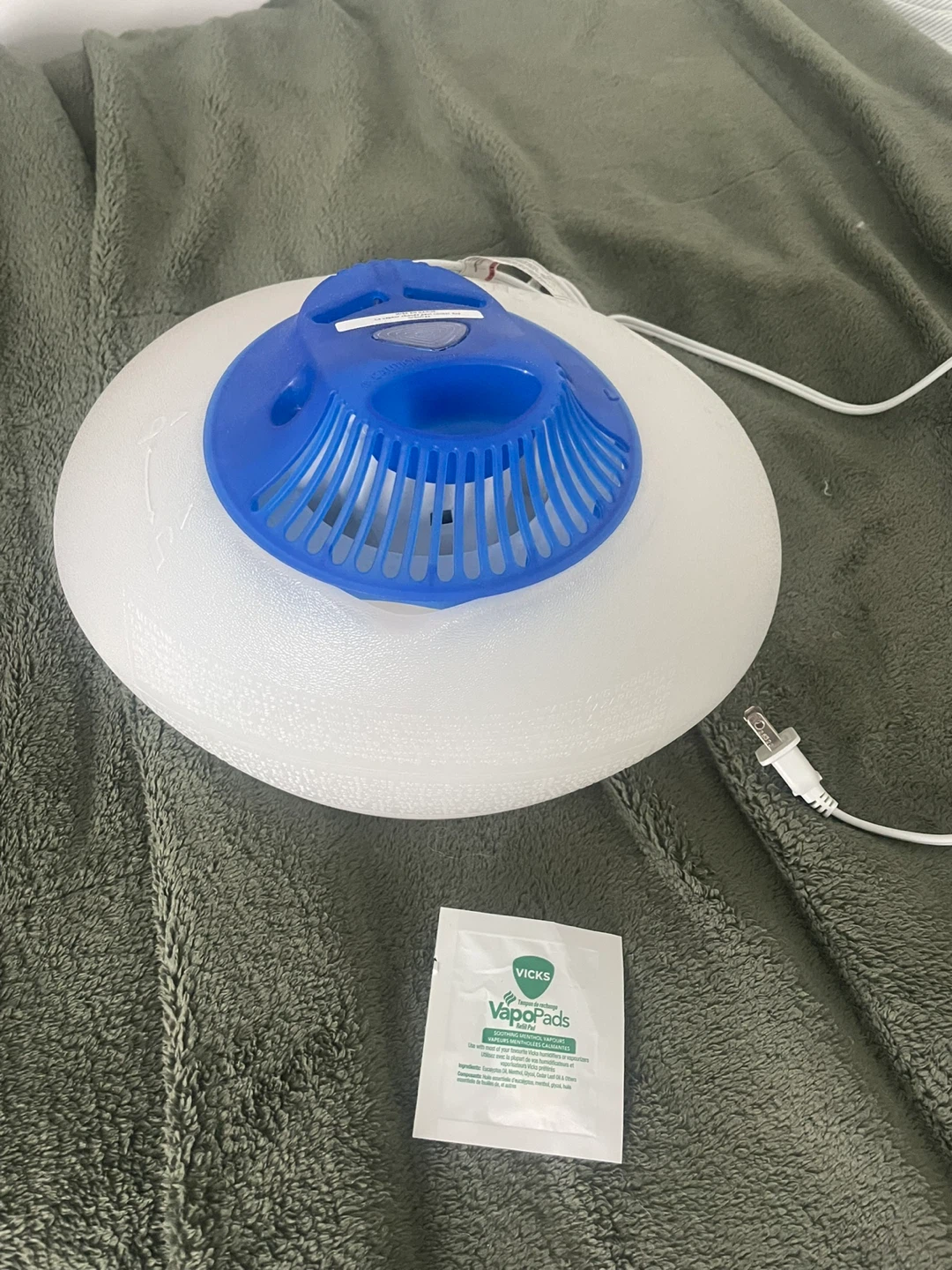 Vicks Pure Steam Warm Mist Air Humidifier with Night-Light