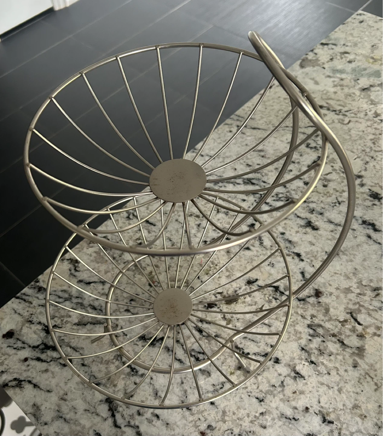 2-Tier Metal Fruit Basket