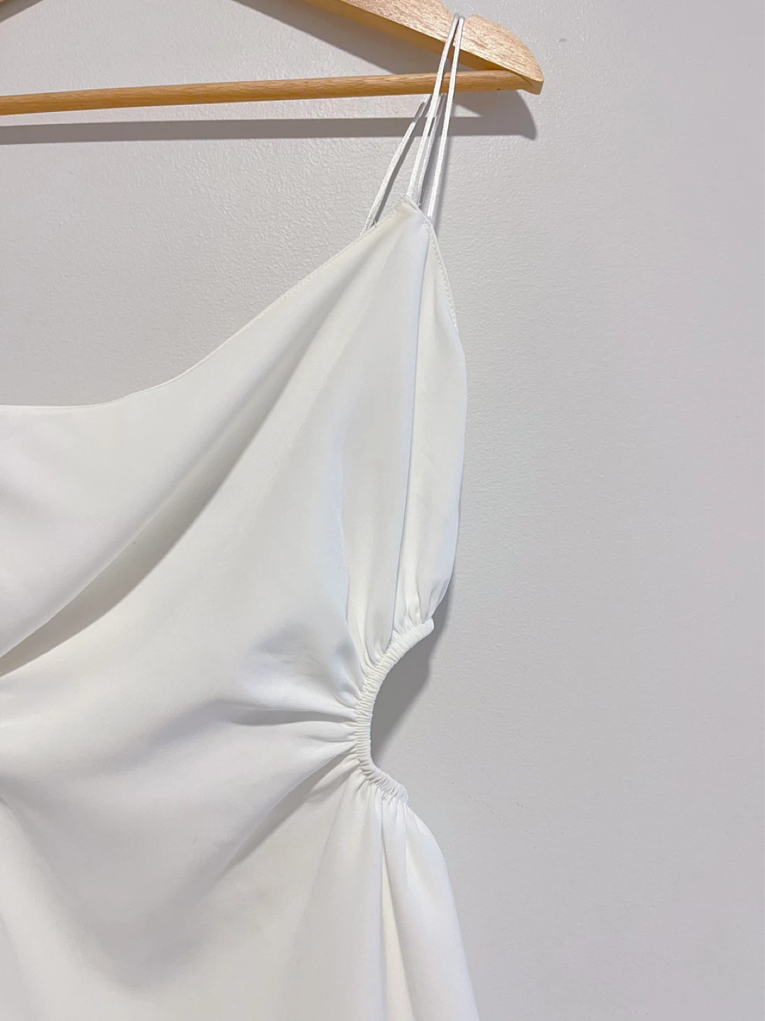 Brand New Zara One-Shoulder Mini Dress with Cut-Out Detail – XS - photo 3