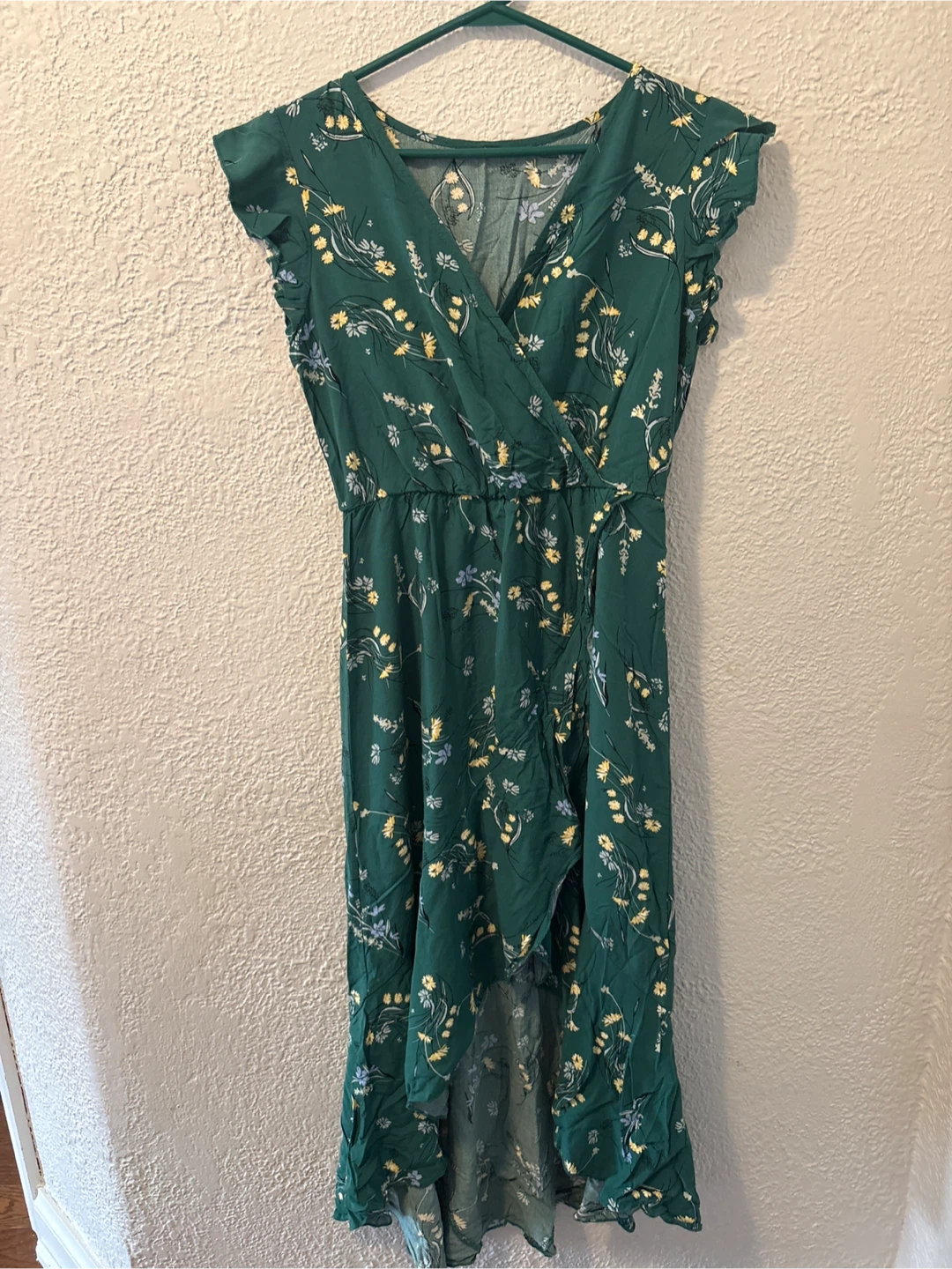 Green Floral Ruffle Sleeve Dress size S/M