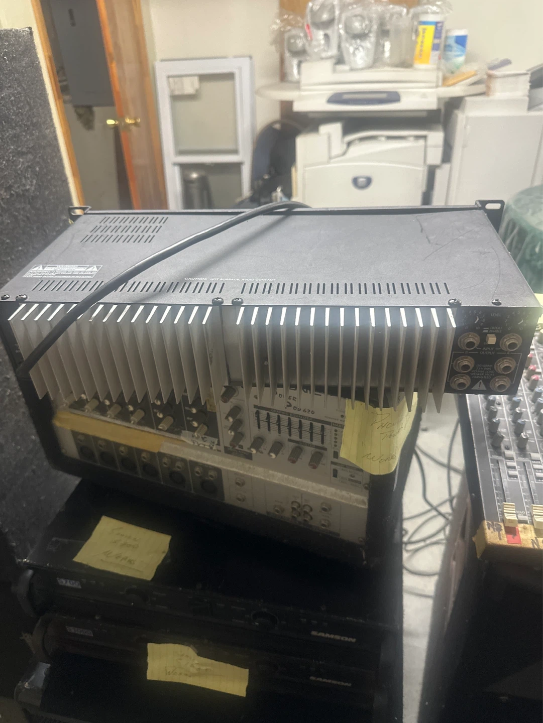 Peavey PV 260 Professional Stereo Power Amplifier - photo 4