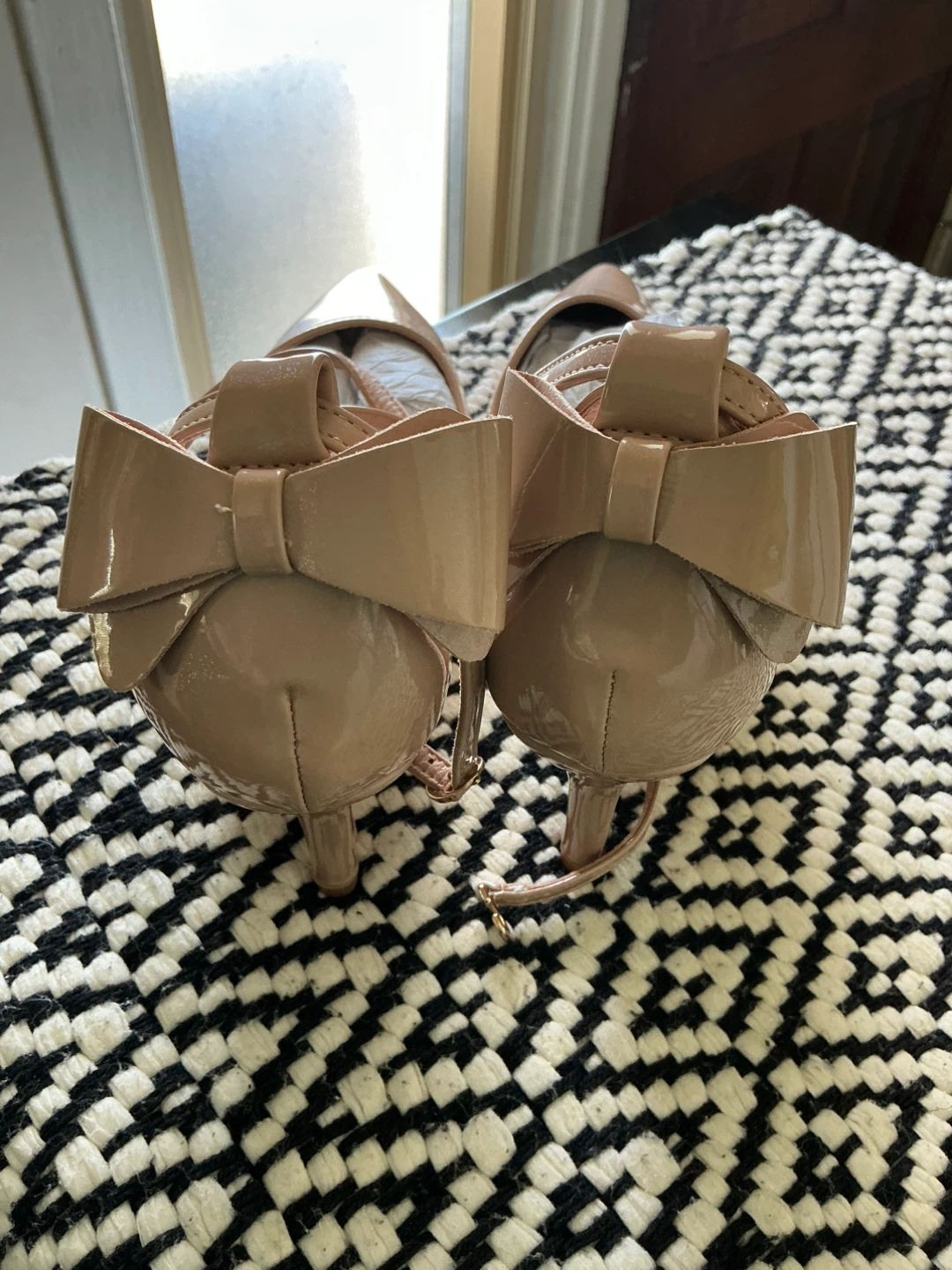 Women's Patent Bow Heels - size 9 Size 41 - photo 4