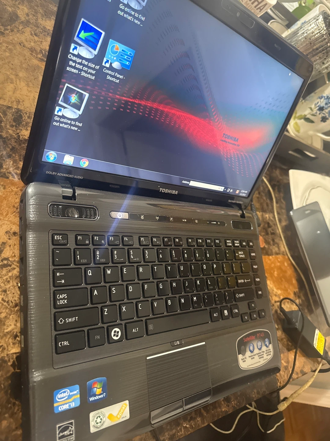 Toshiba Satellite P745 Laptop - Intel Core i3 - photo 5