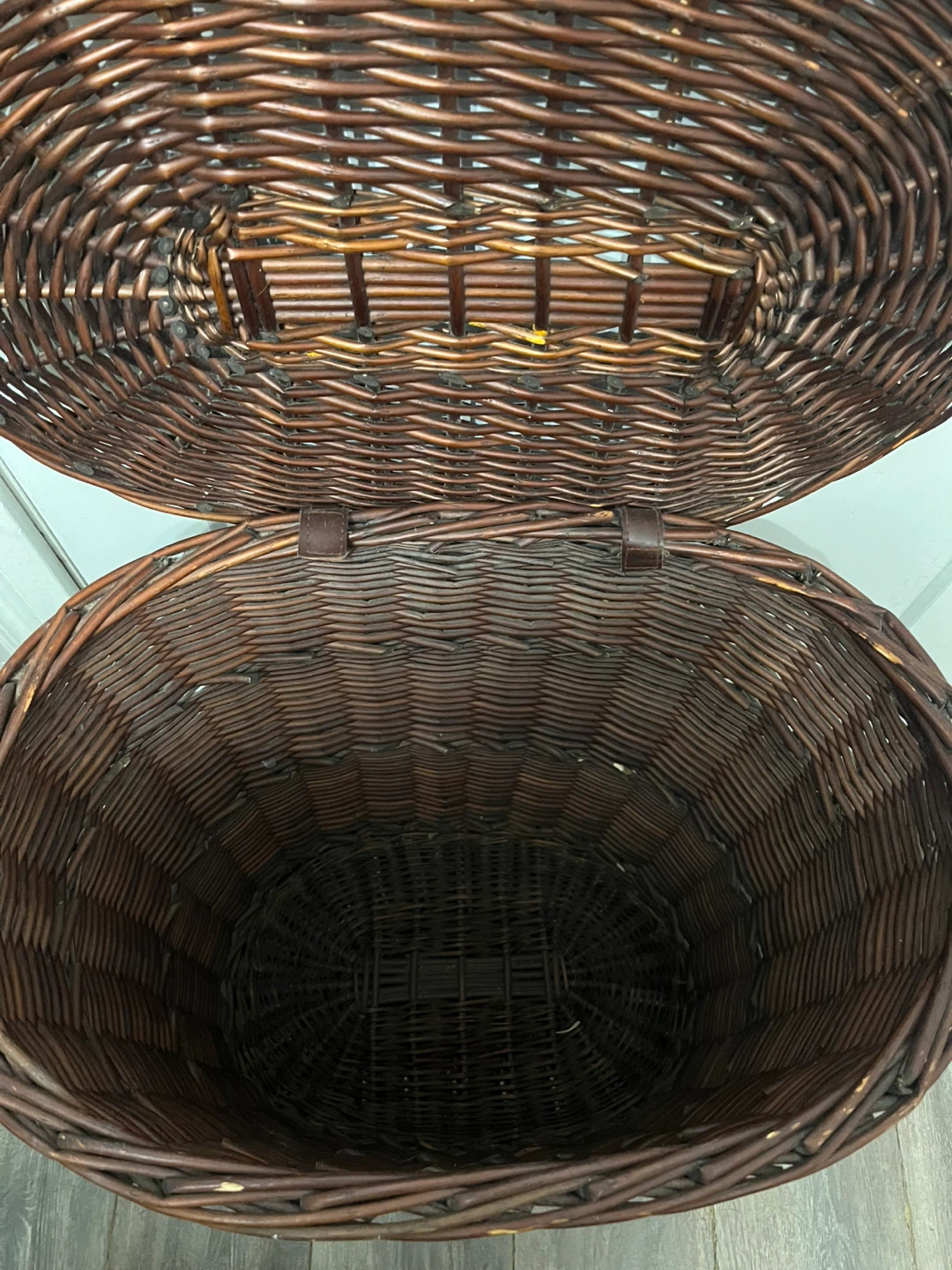 Wicker Laundry Hamper with Lid - photo 5