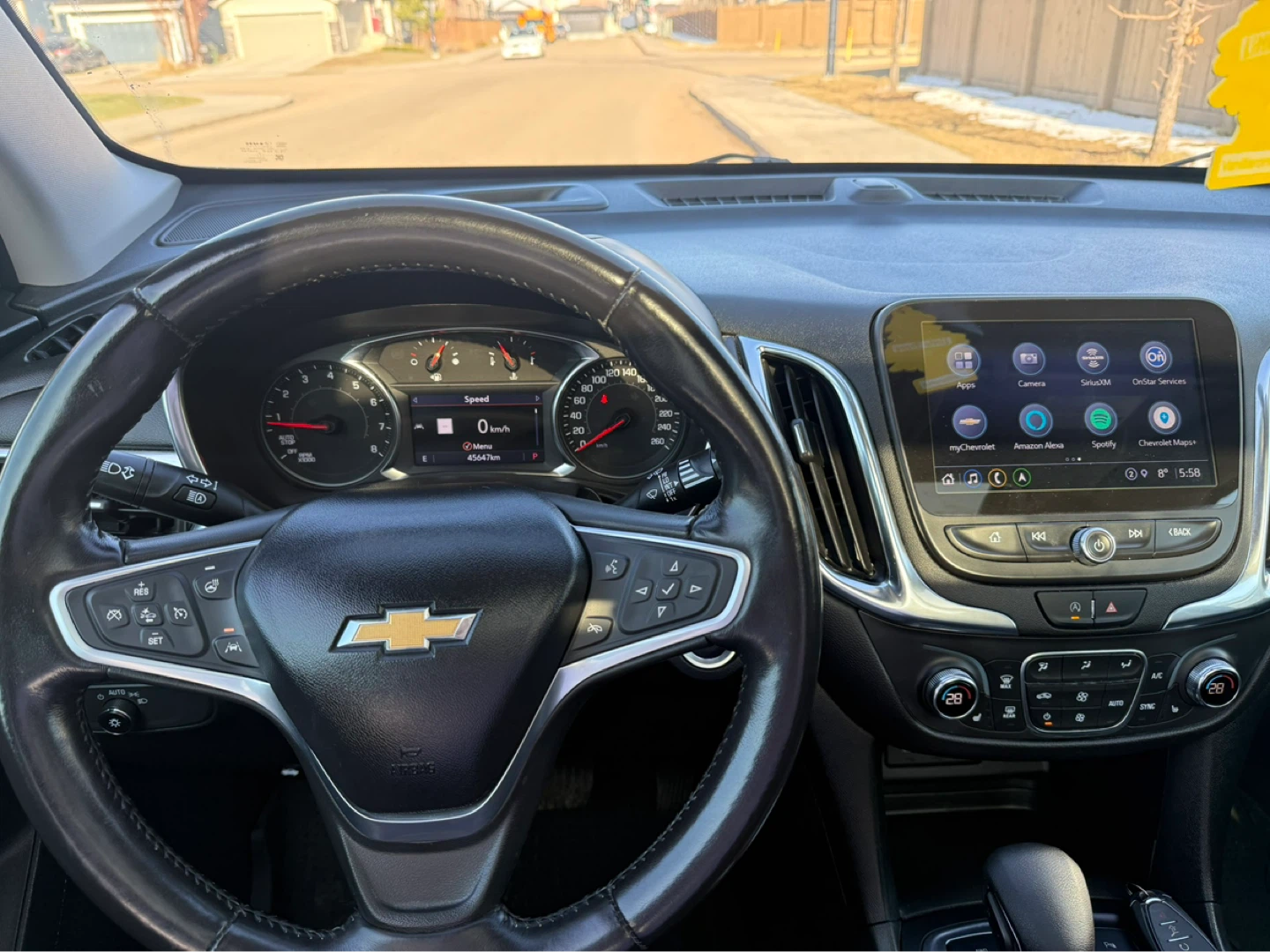 2022  Chevrolet Equinox LT AWD - photo 5