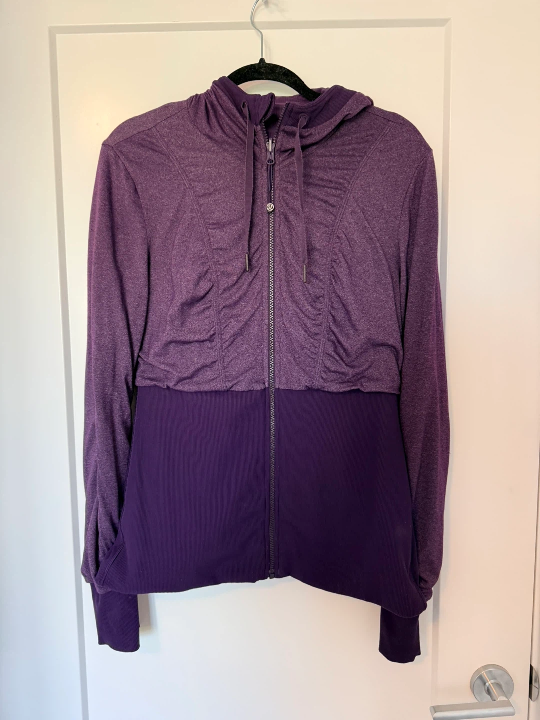 Reversible Lululemon Purple Hooded Jacket - photo 3