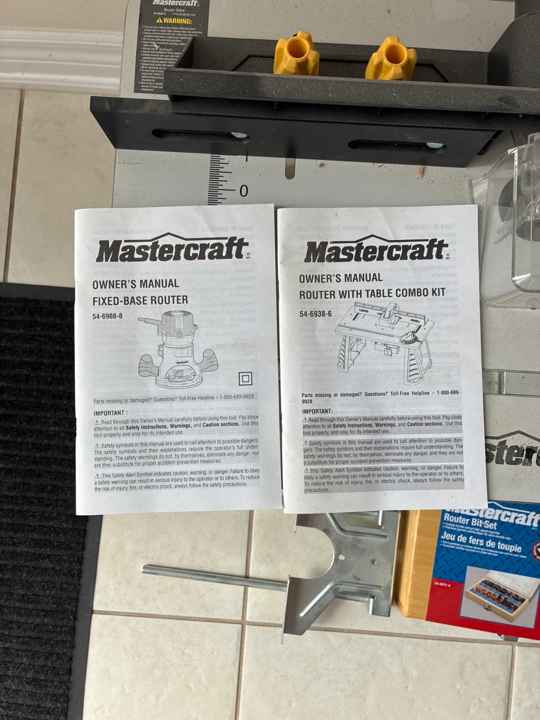 Mastercraft Router w  Table Combo Kit and 15-Pc Router Bit Set - photo 2
