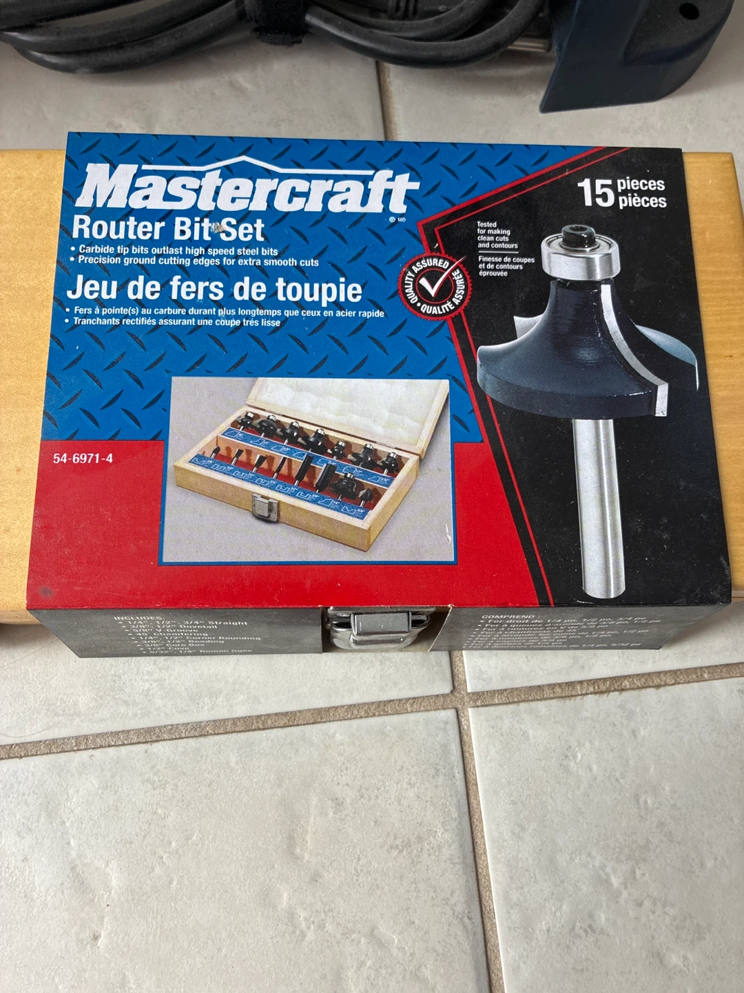 Mastercraft Router w  Table Combo Kit and 15-Pc Router Bit Set - photo 3