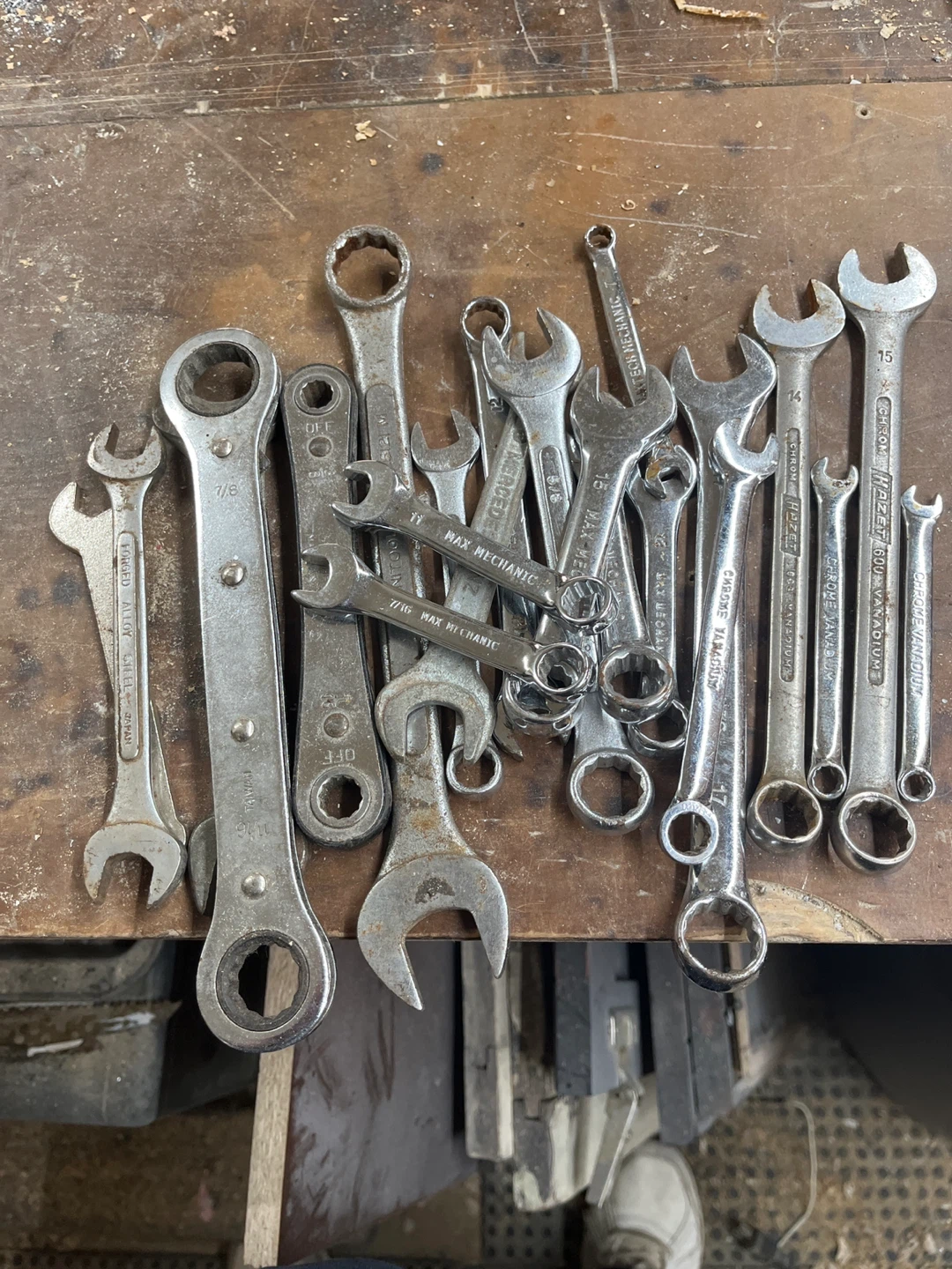 Assorted Wrenches Set
