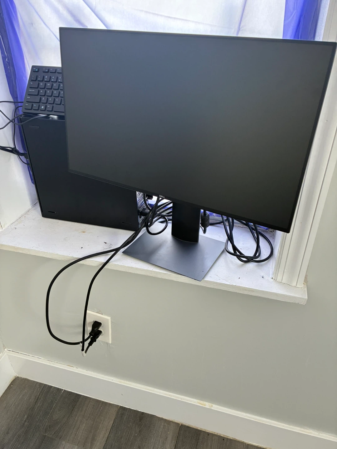 Dell Monitor and Computer Tower