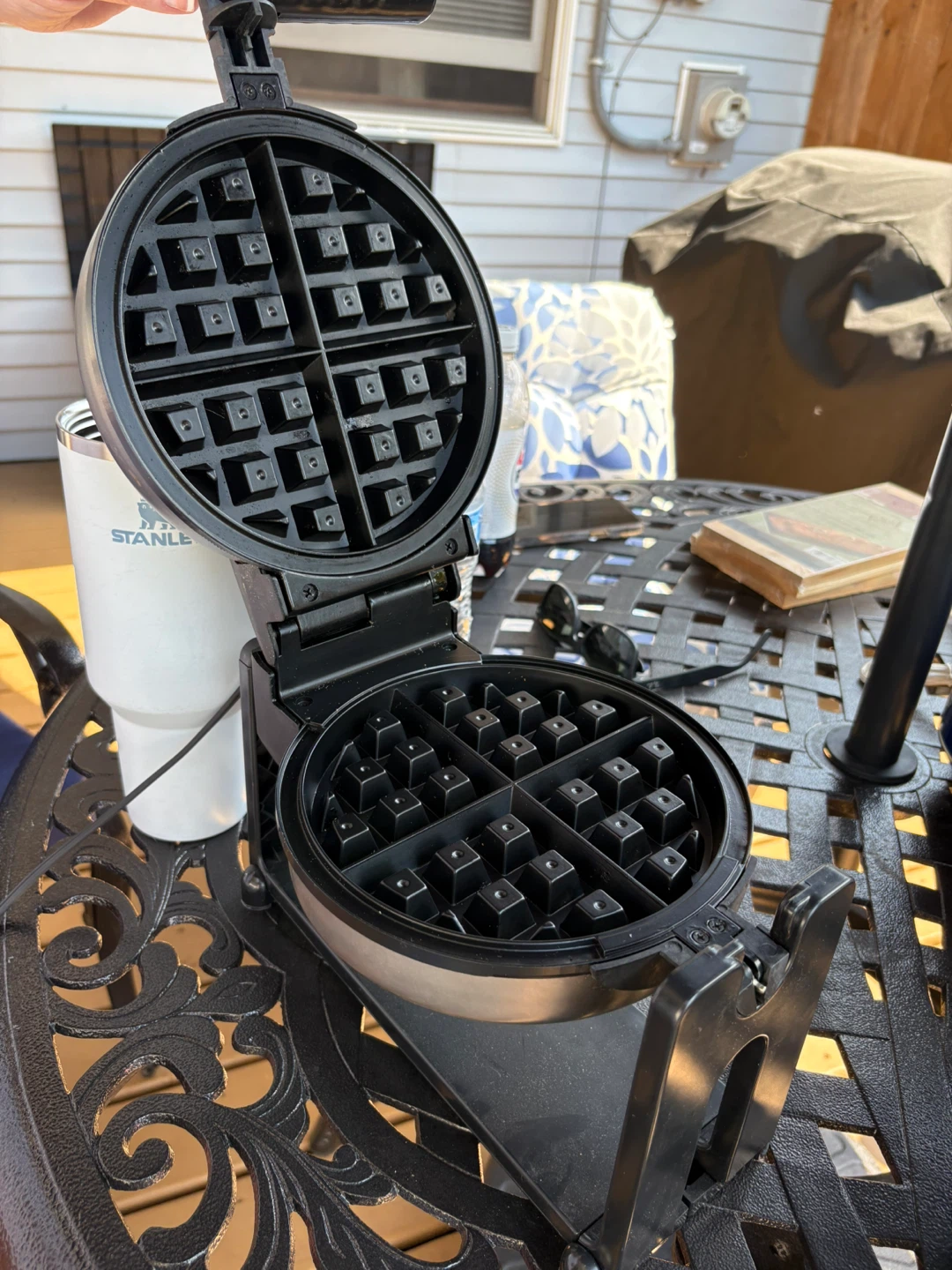 Black Belgian Waffle Maker