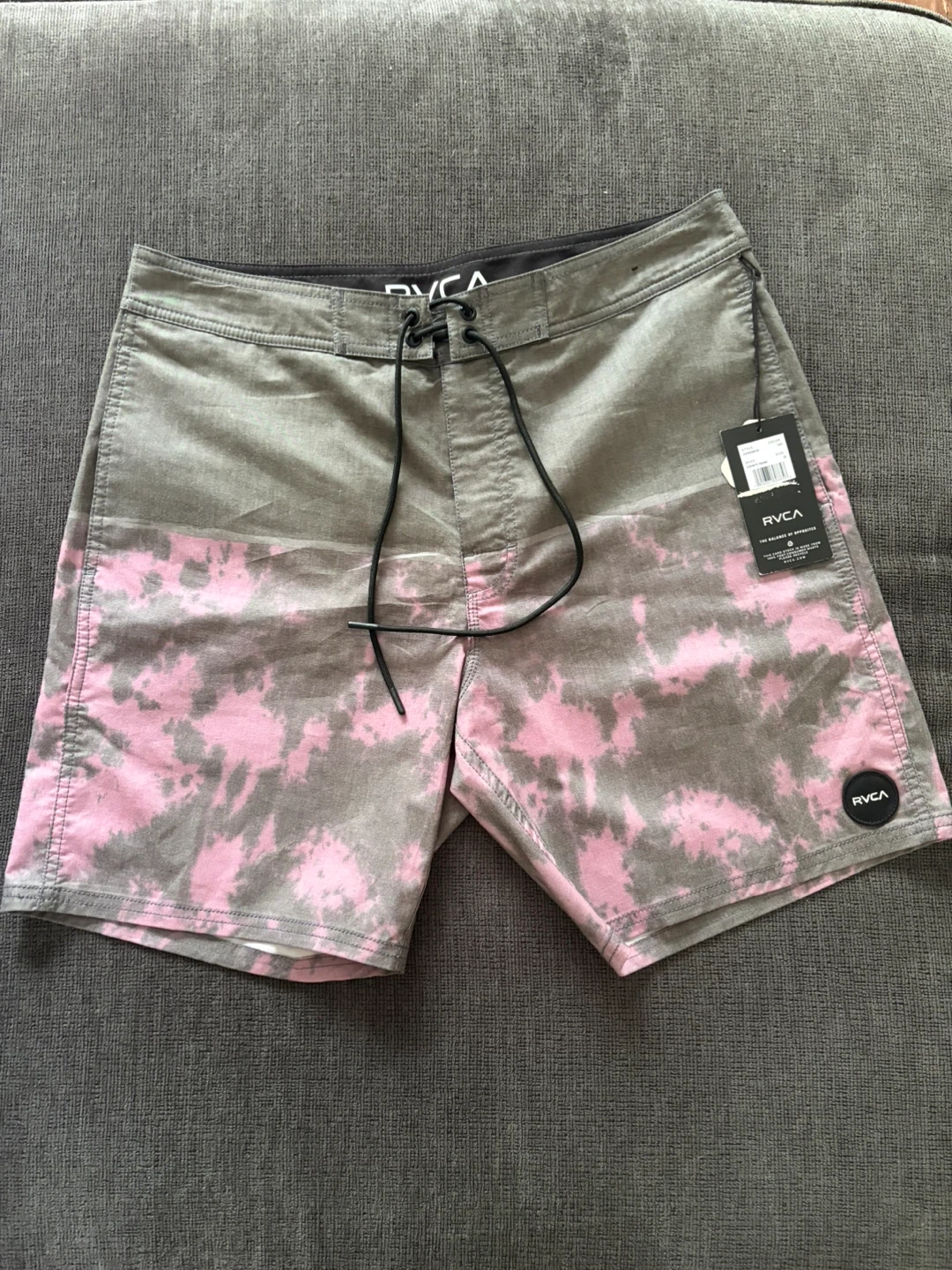 RVCA Men’s Swim Shorts - size 32