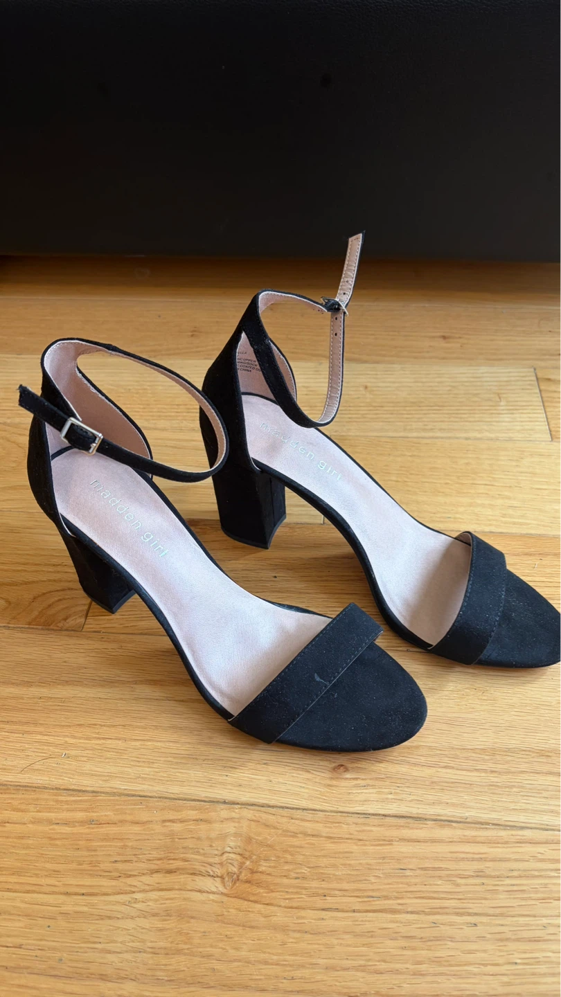Madden Girl BELLA Black Suede Block Heels - Size 10M