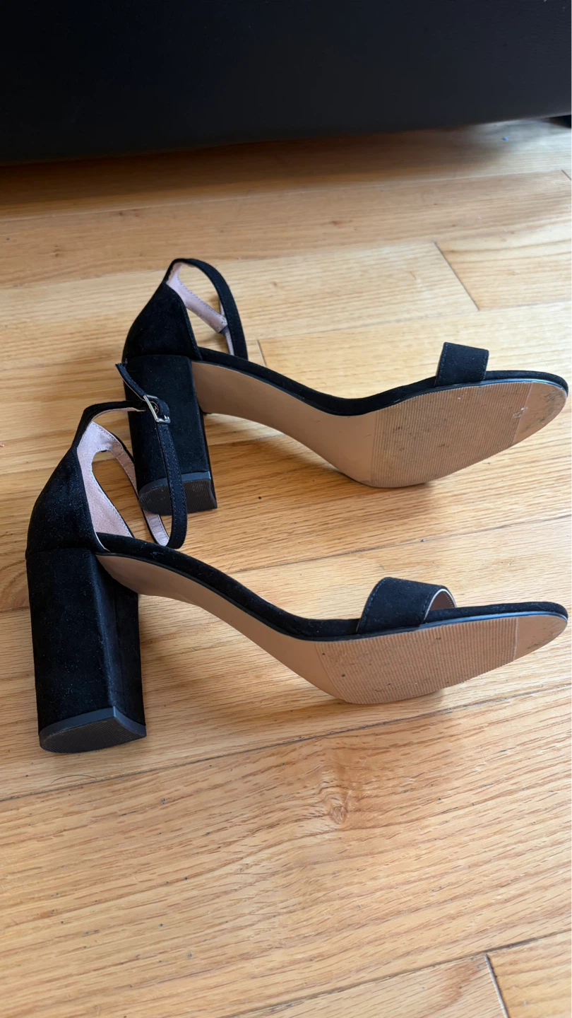 Madden Girl BELLA Black Suede Block Heels - Size 10M - photo 3