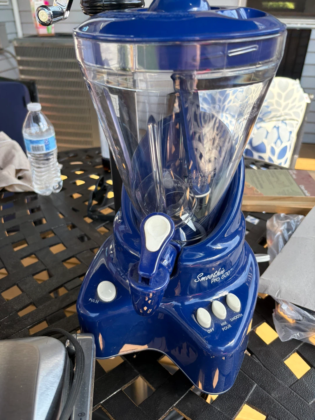 Smoothie Pro 600 Blender